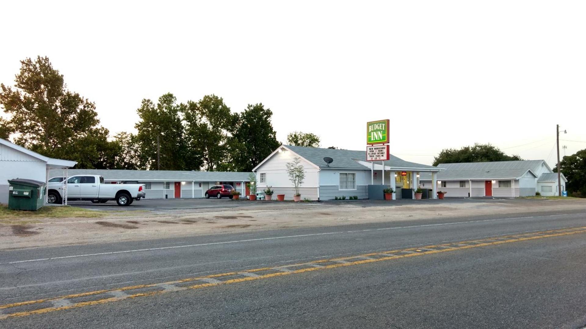 Budget Inn Hamilton photo 1
