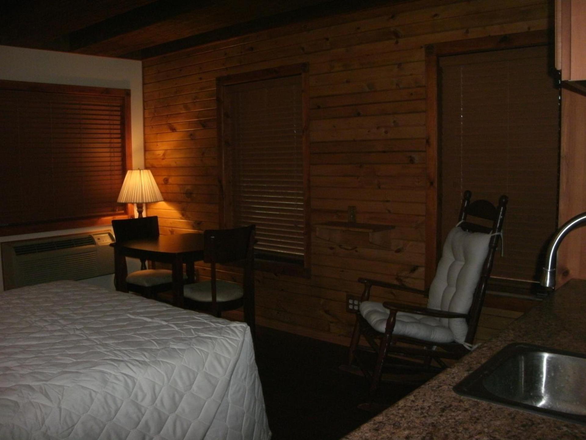 Cool Springs Inn photo 3