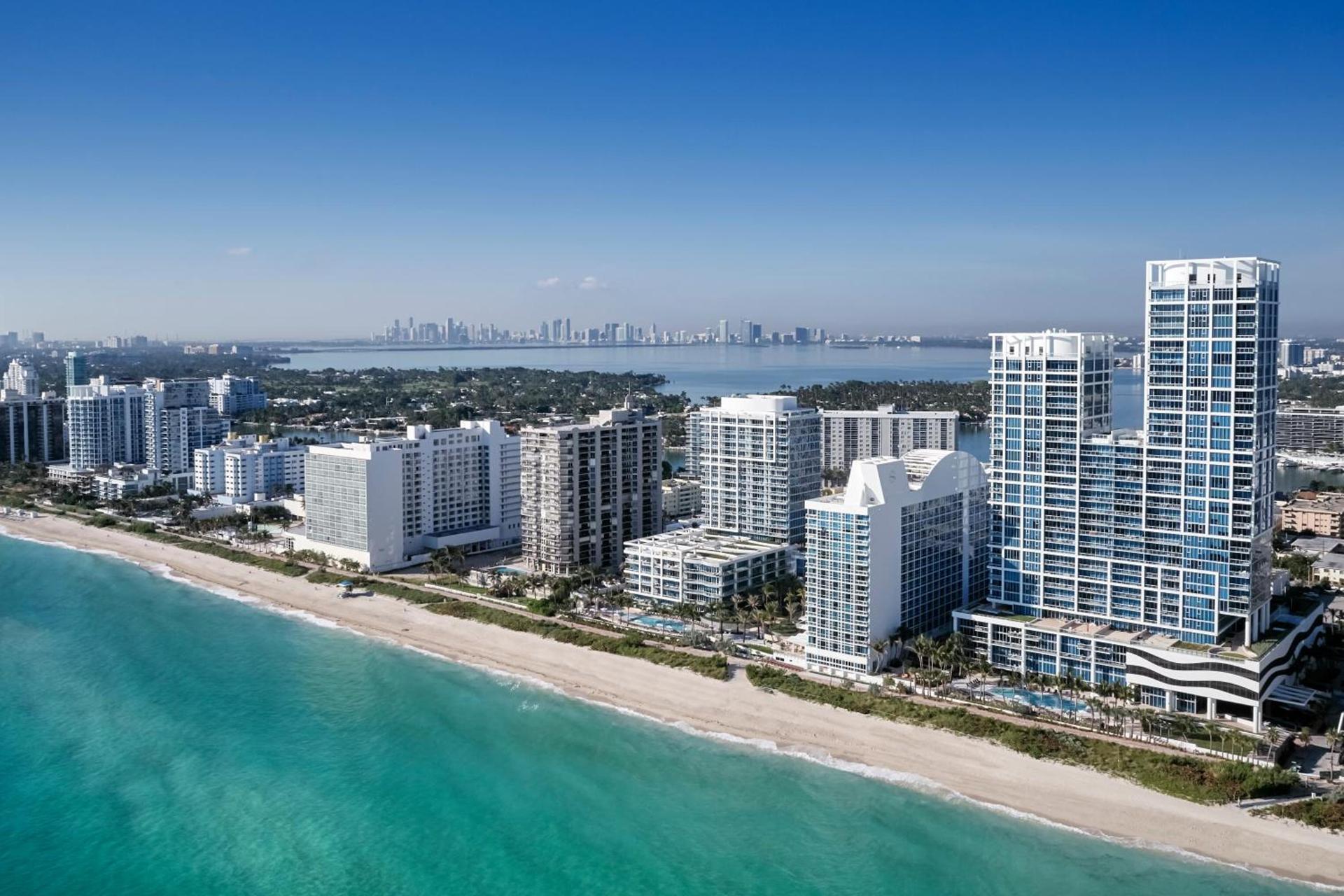 Carillon Miami Wellness Resort photo 1