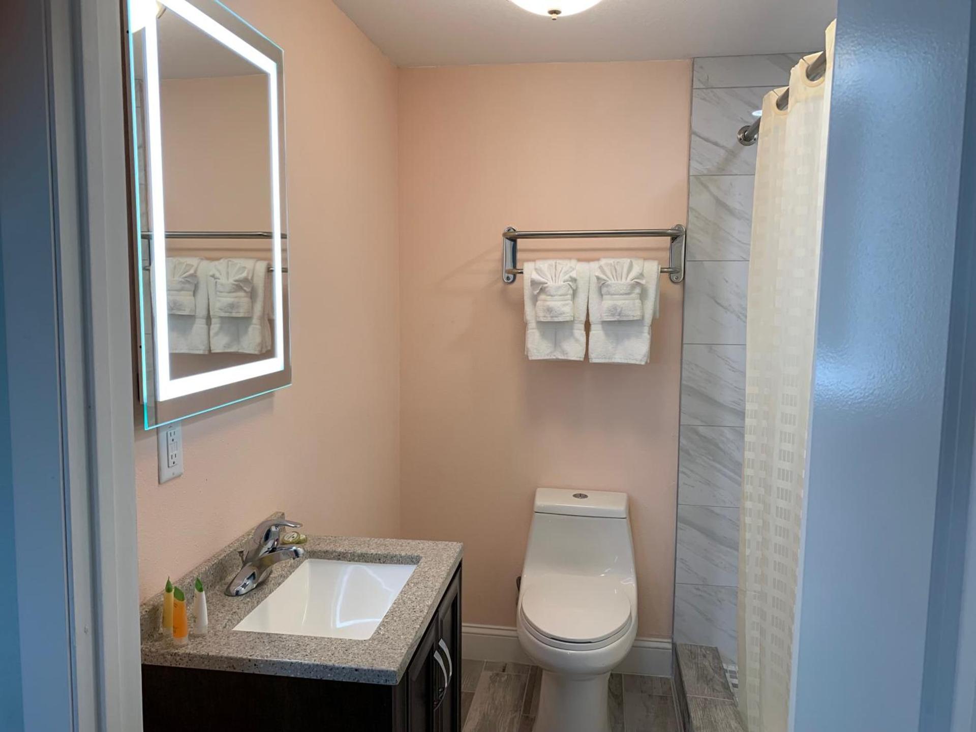 Atlantic Shores Motel photo 52