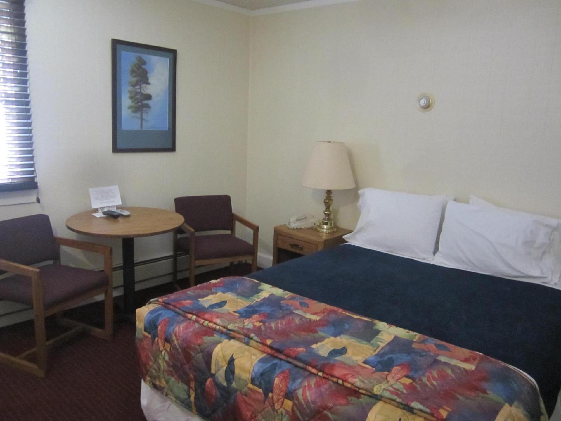 Big Horn Motel photo 12