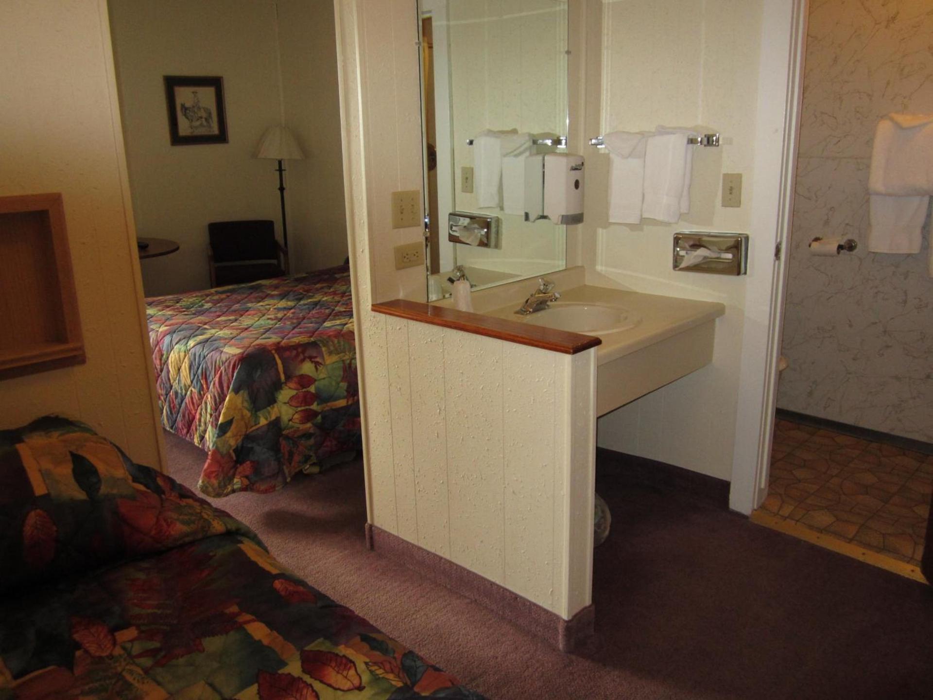 Big Horn Motel photo 11