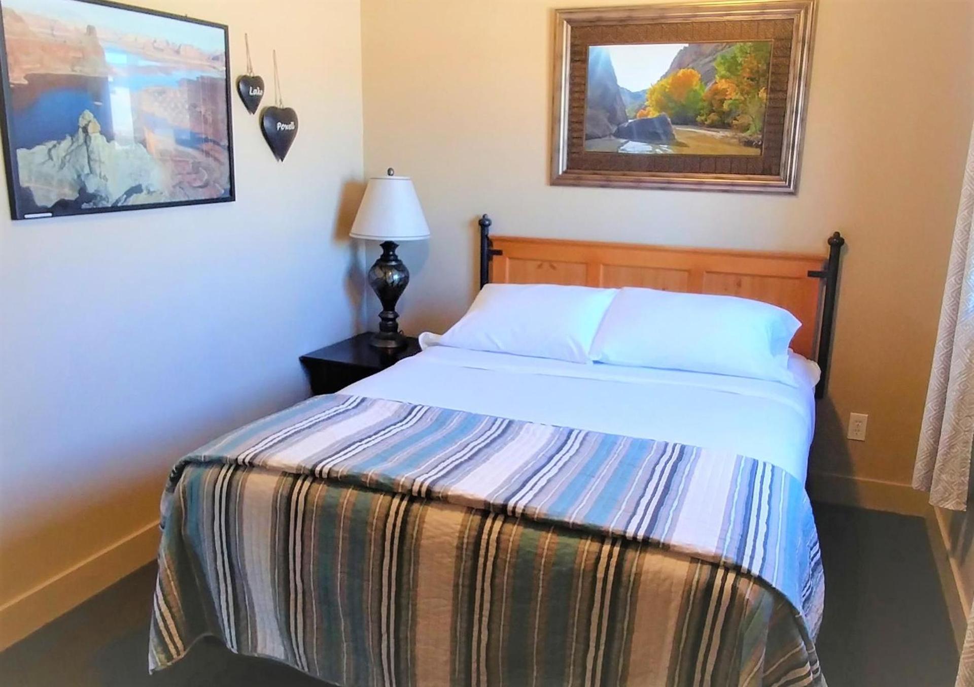Lake Powell Motel & Apartments photo 10