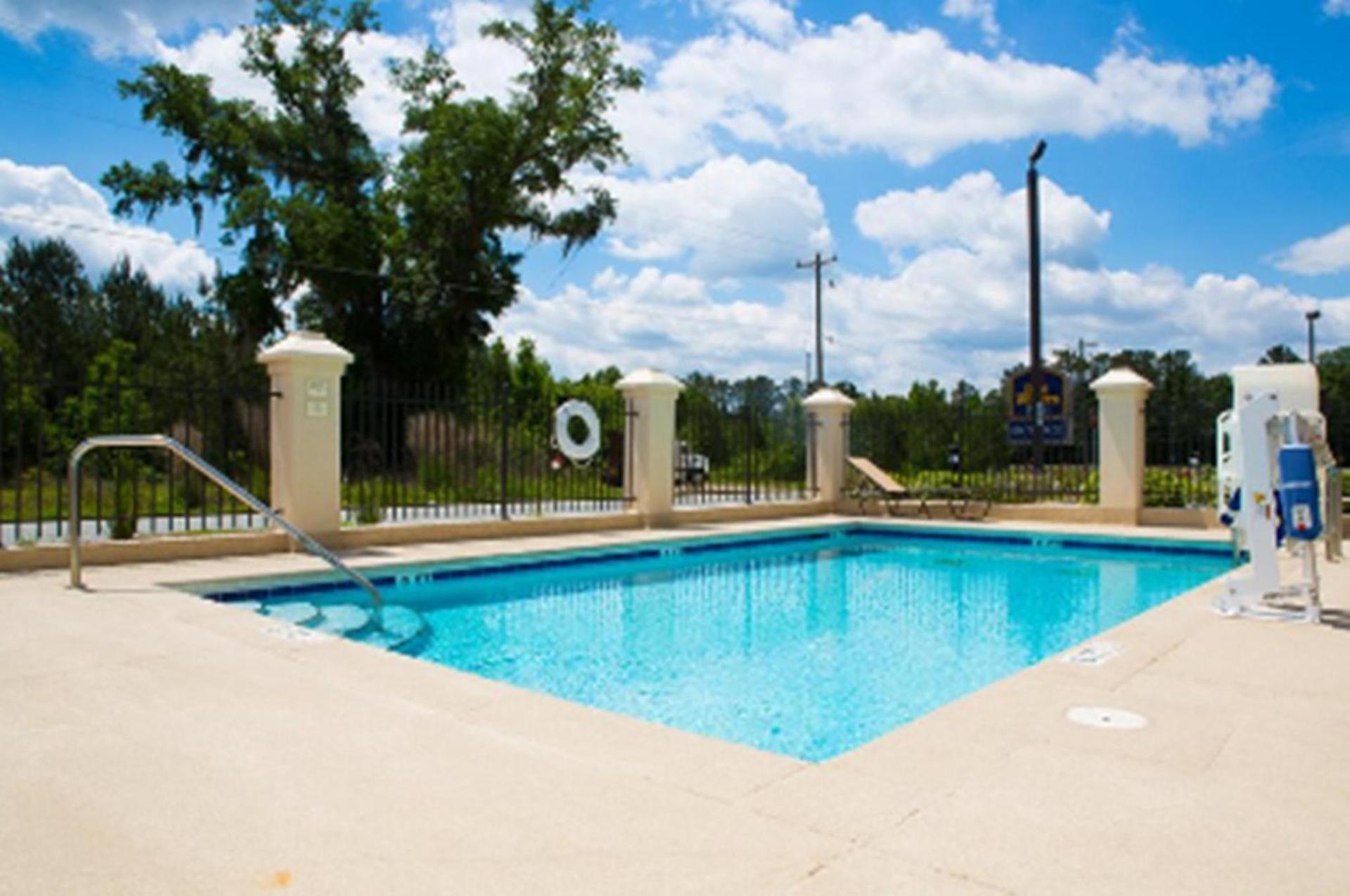Country Inn & Suites by Radisson, Midway - Tallahassee West photo 18
