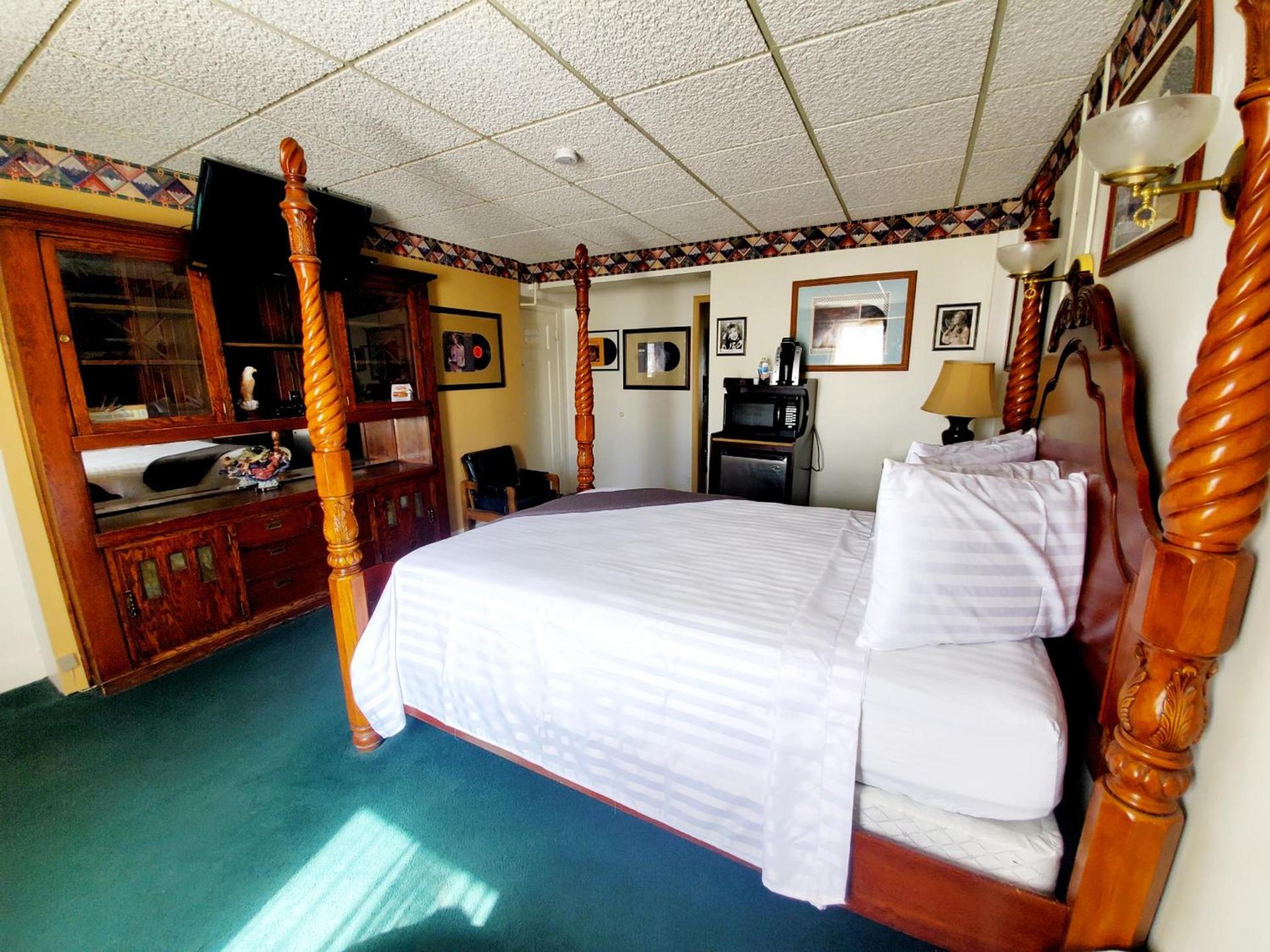 Hotel Nevada & Gambling Hall photo 8