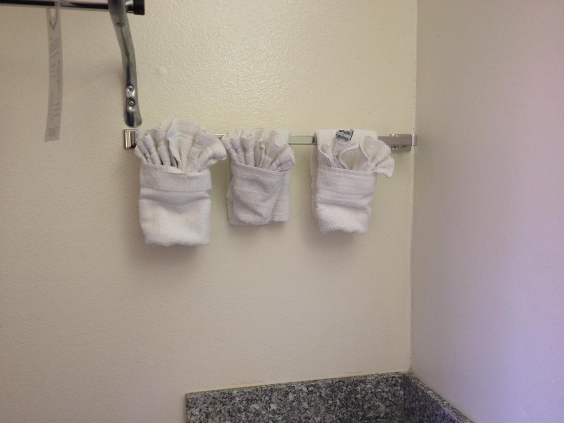 Riverside Inn & Suites photo 21