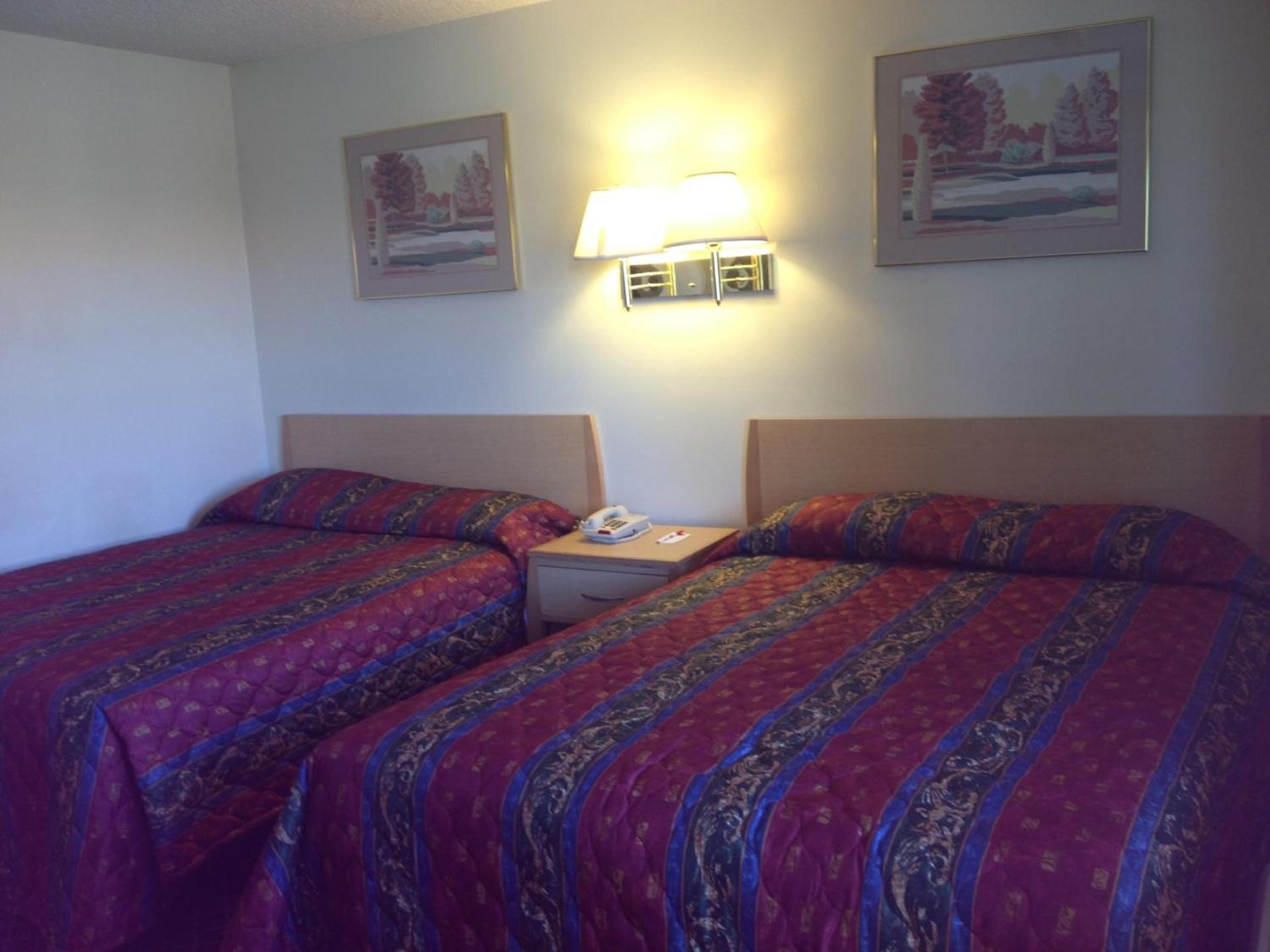 Riverside Inn & Suites photo 22