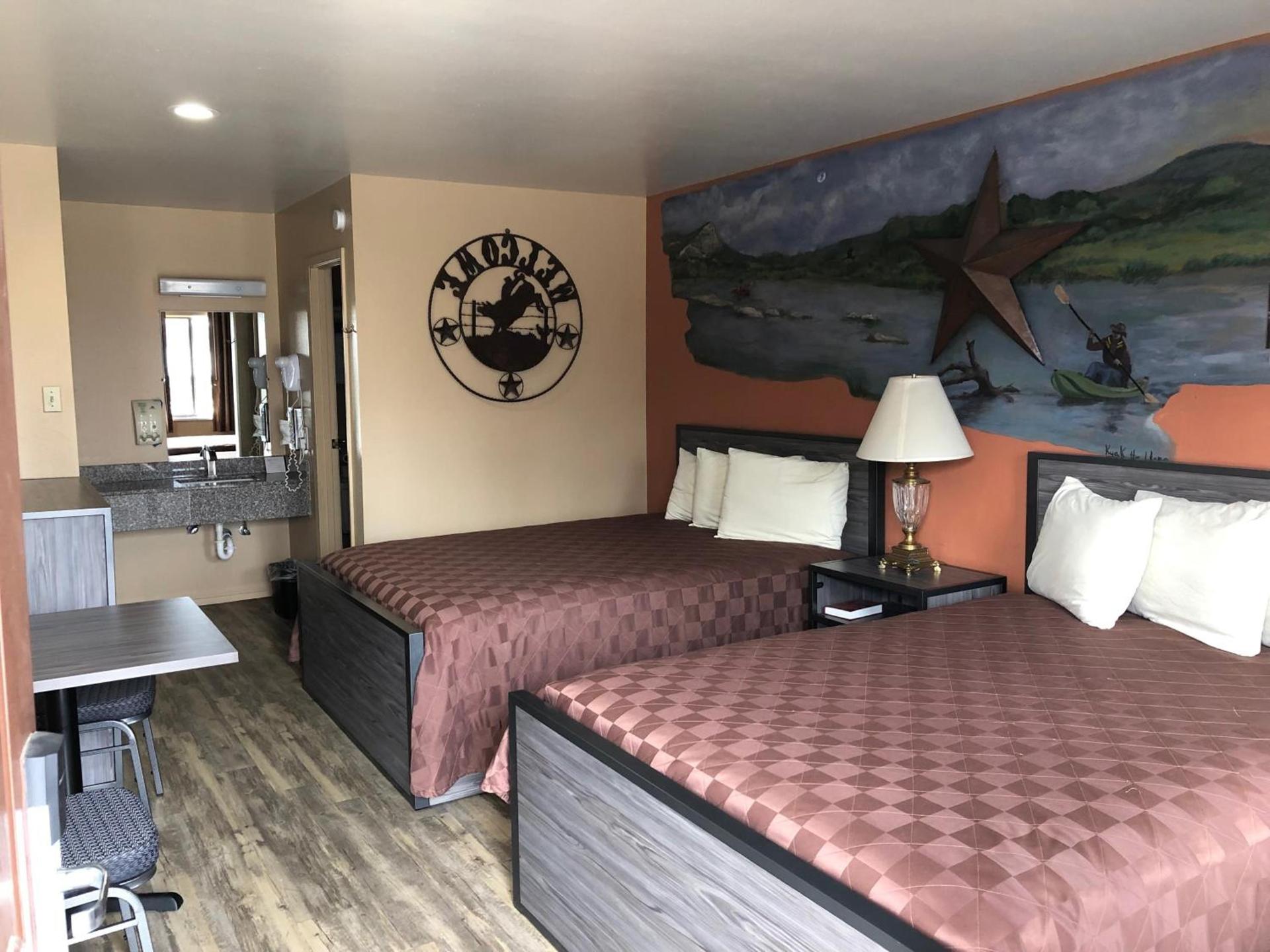 Americas Best Value Inn - Legend's Inn photo 32