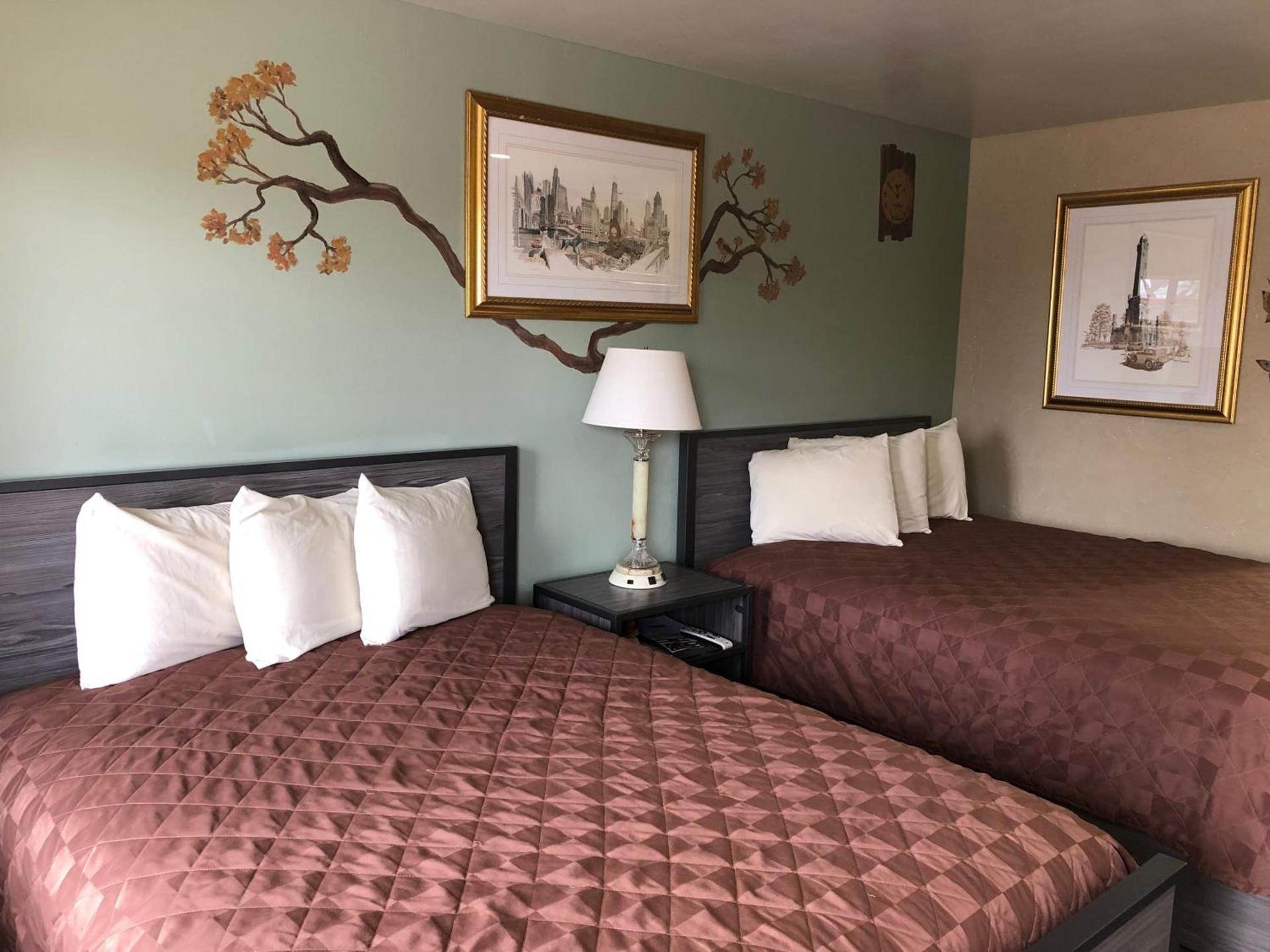 Americas Best Value Inn - Legend's Inn photo 42