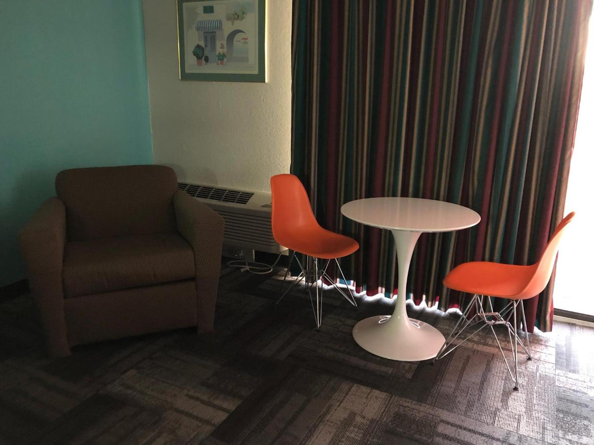 Howard Johnson by Wyndham Winter Haven FL photo 23
