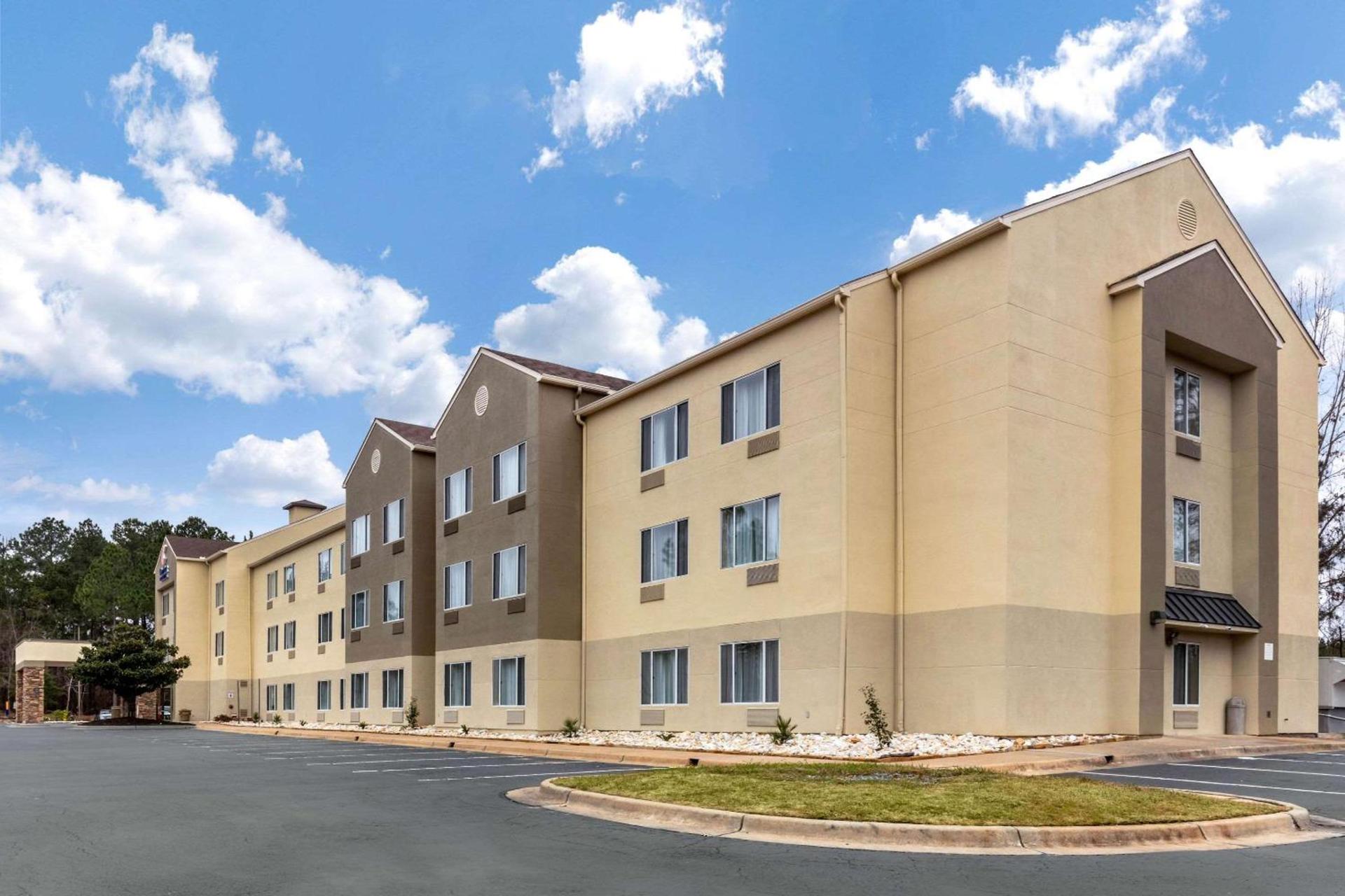 Comfort Inn & Suites Montgomery East Carmichael Rd photo 3