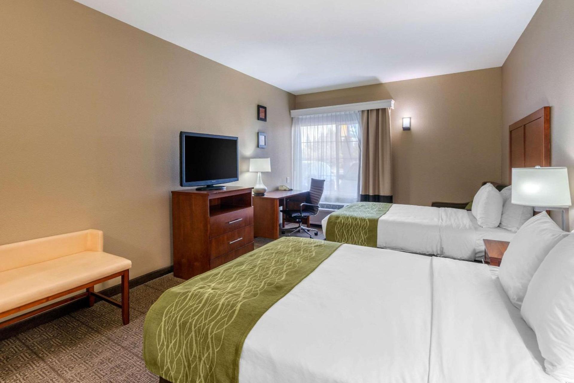 Comfort Inn & Suites Sacramento - University Area photo 14