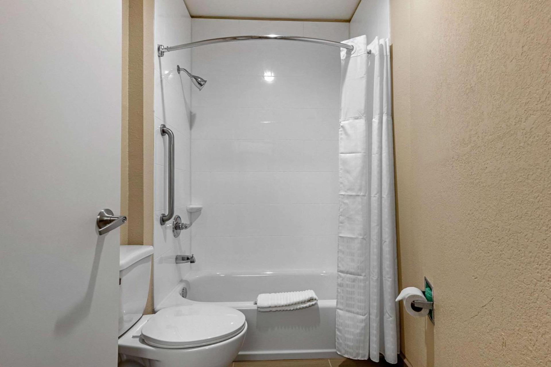 Comfort Inn & Suites Montgomery East Carmichael Rd photo 36