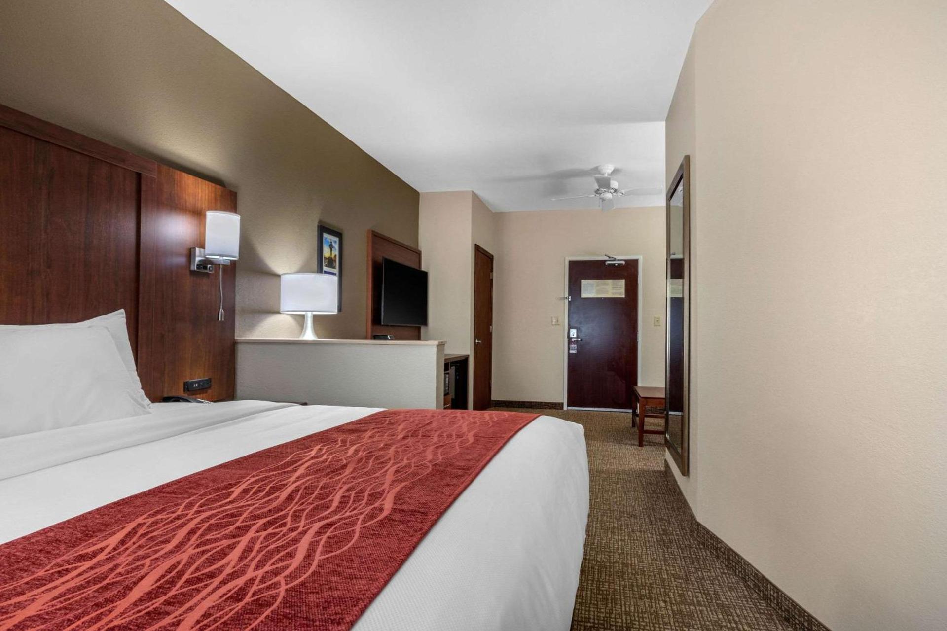 Comfort Inn & Suites Montgomery East Carmichael Rd photo 19