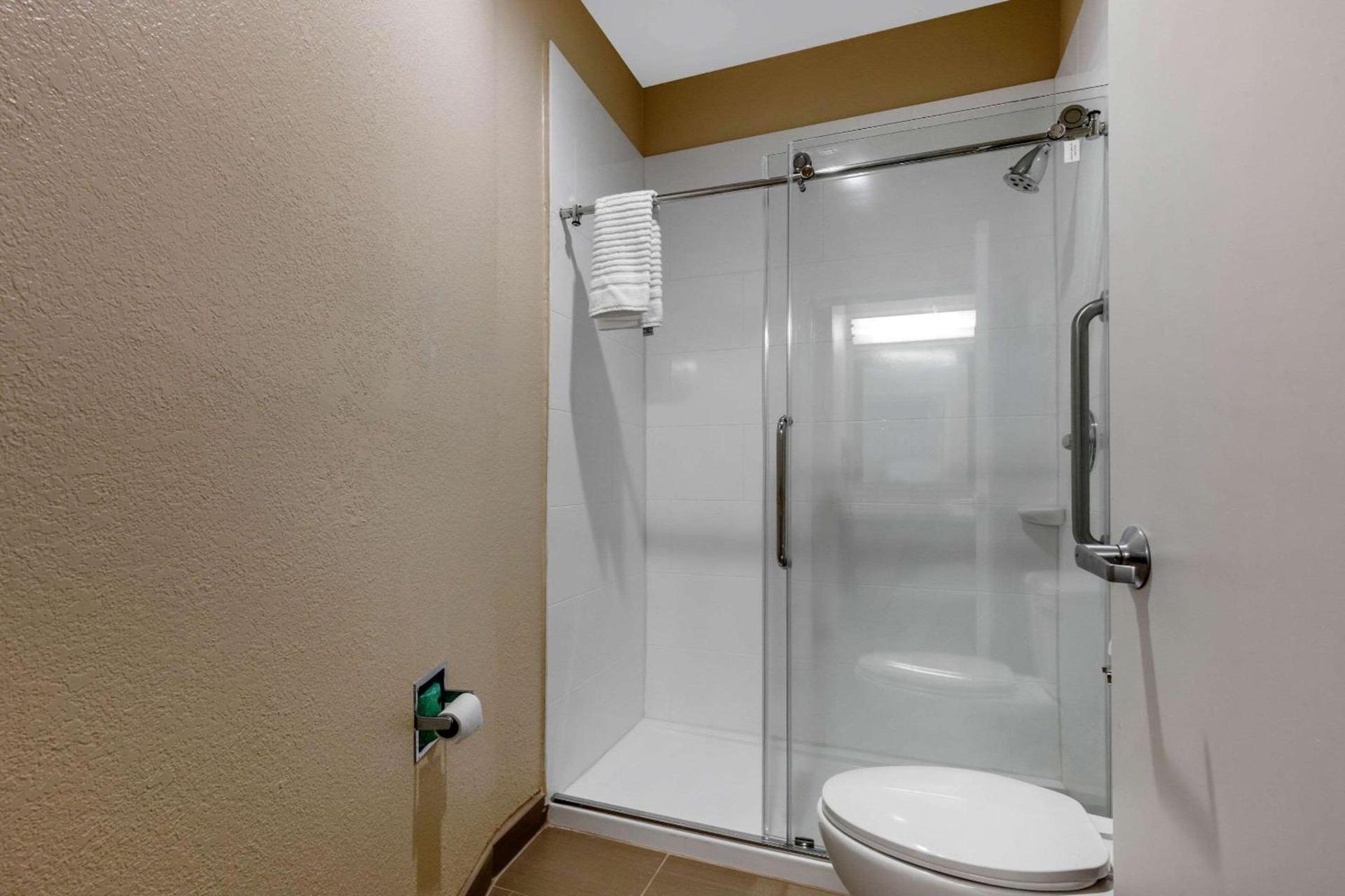 Comfort Inn & Suites Montgomery East Carmichael Rd photo 34