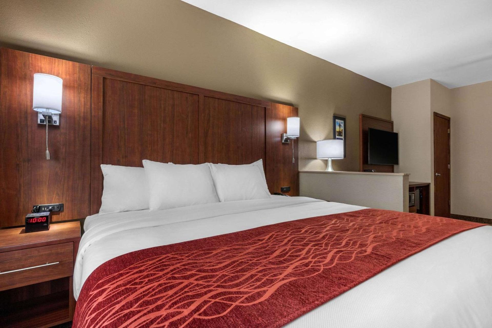 Comfort Inn & Suites Montgomery East Carmichael Rd photo 18