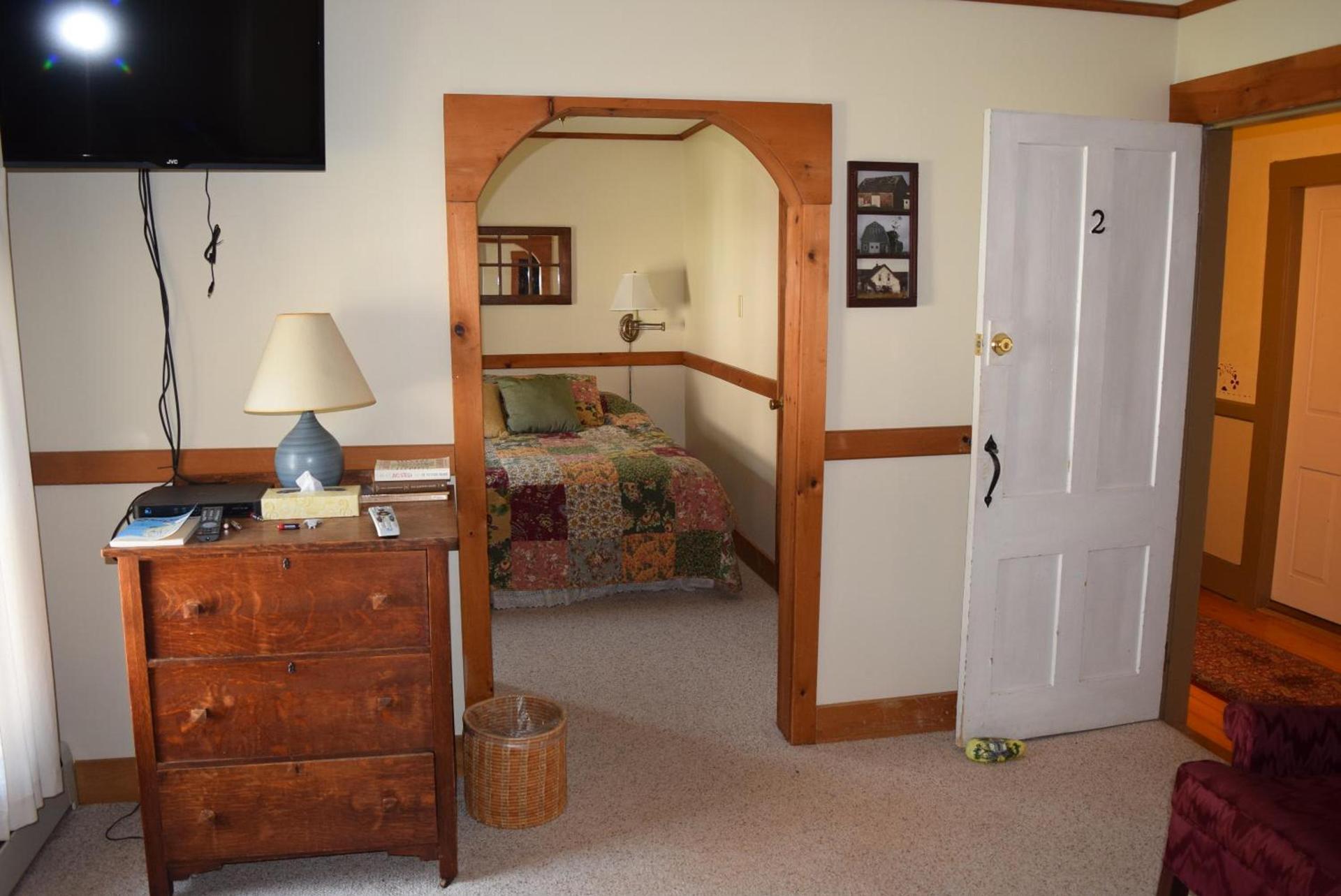 Black Lantern Inn photo 14