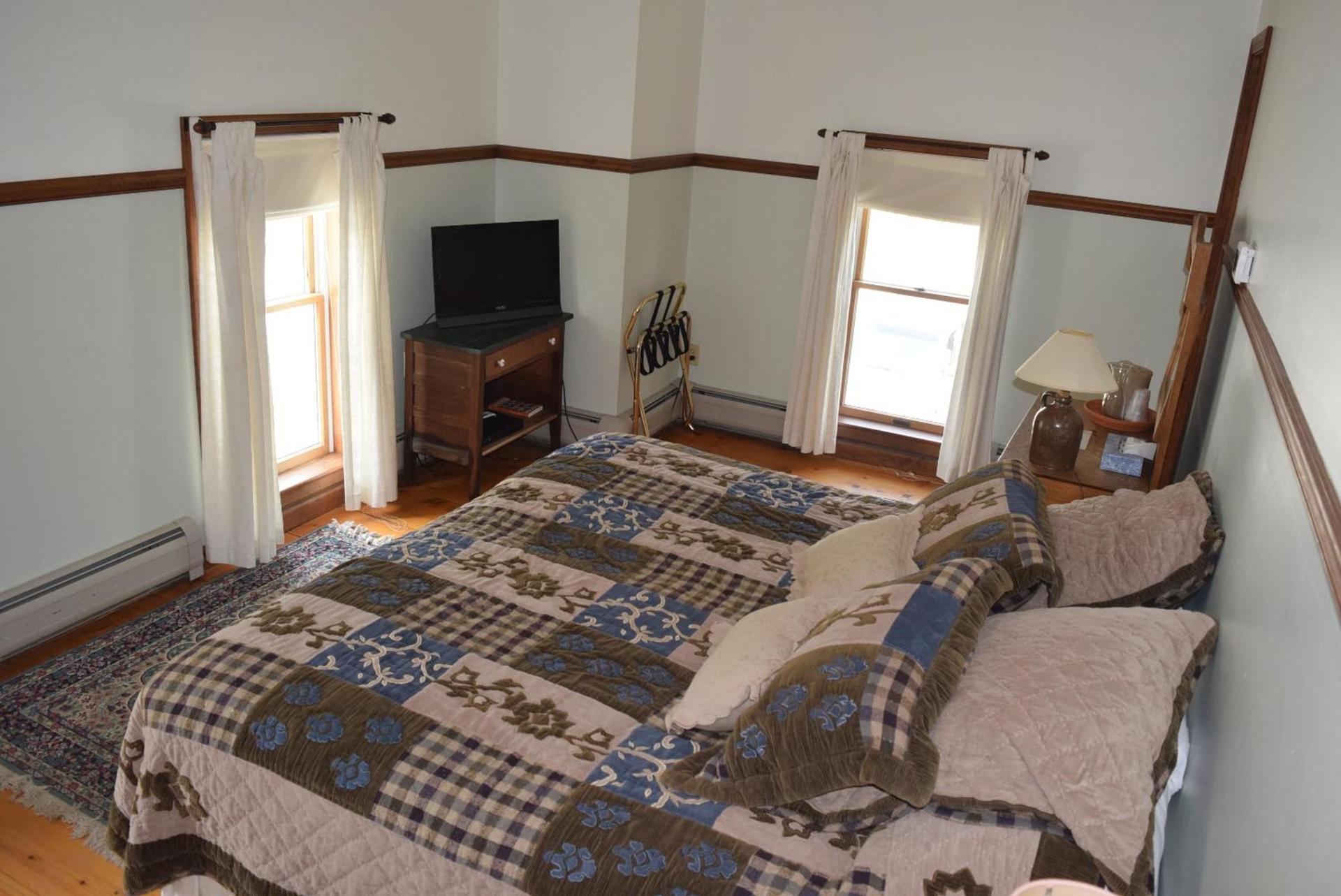 Black Lantern Inn photo 10