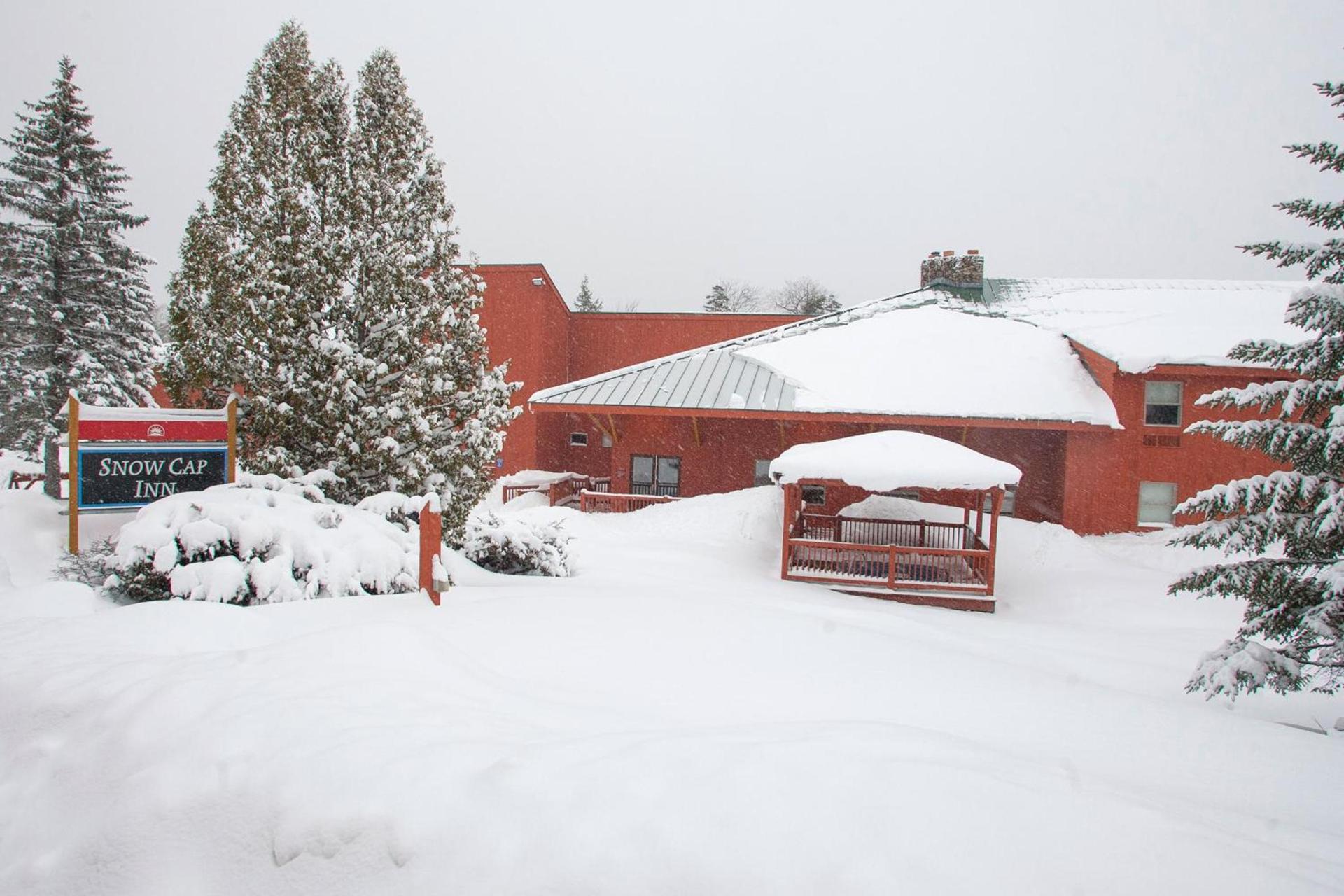 Snow Cap Inn photo 1