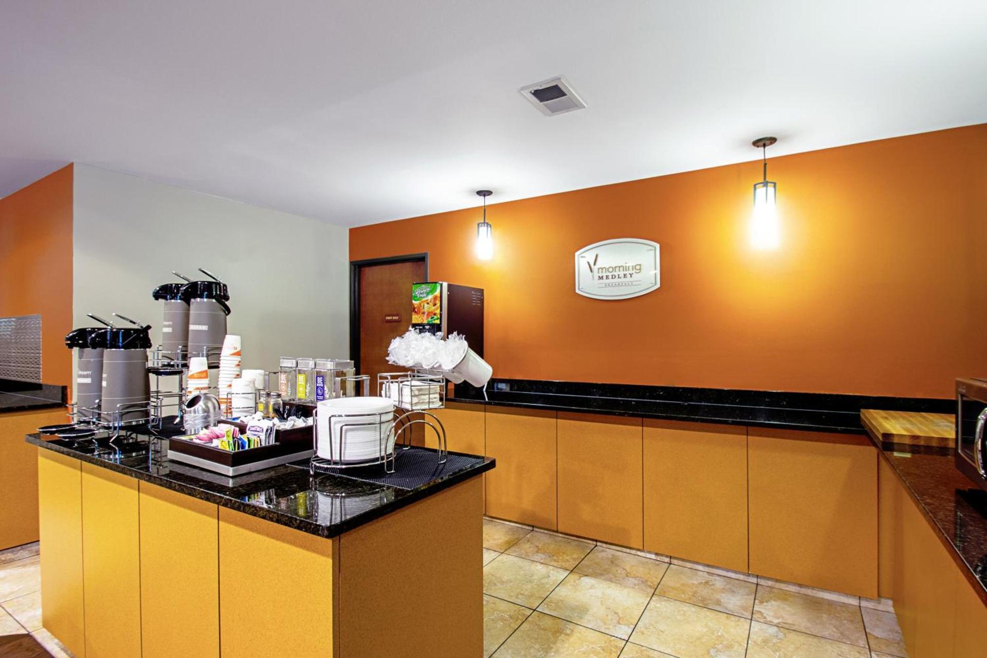 MainStay Suites Madison - Monona photo 26