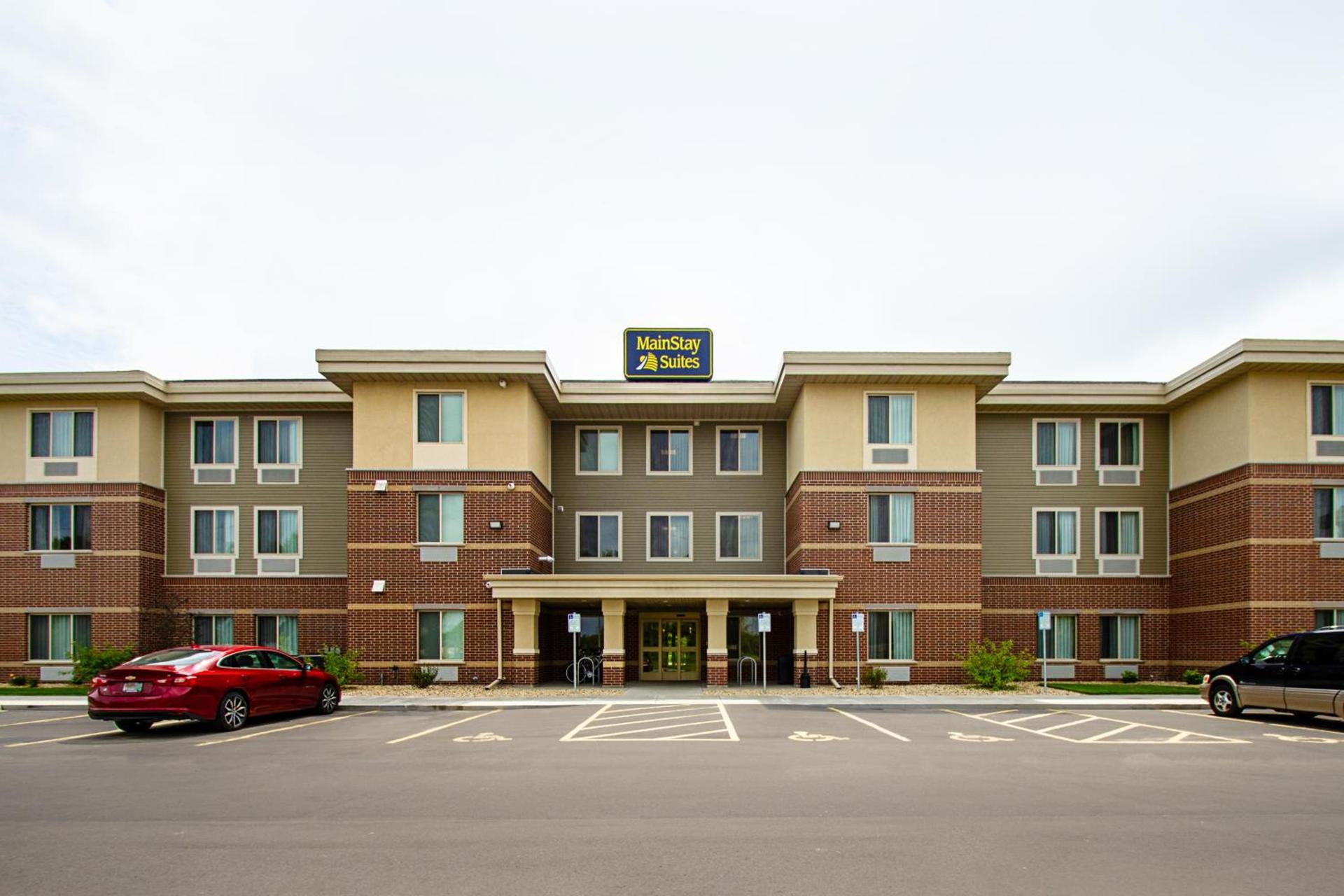 MainStay Suites Madison - Monona photo 1