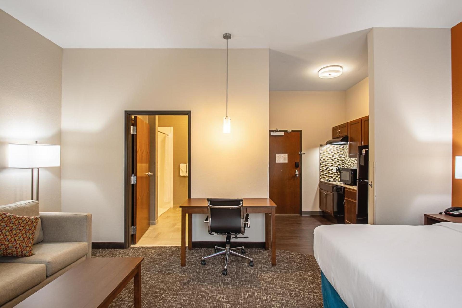 MainStay Suites Madison - Monona photo 8