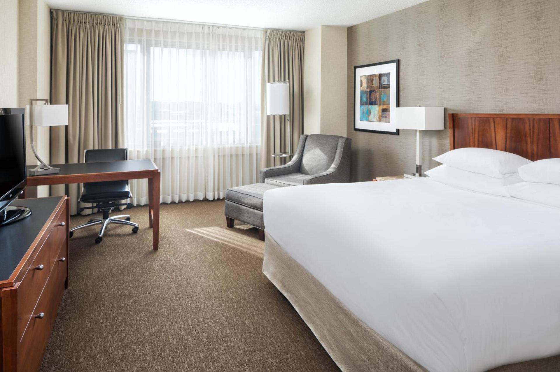Hyatt Centric Chicago Ohare photo 2