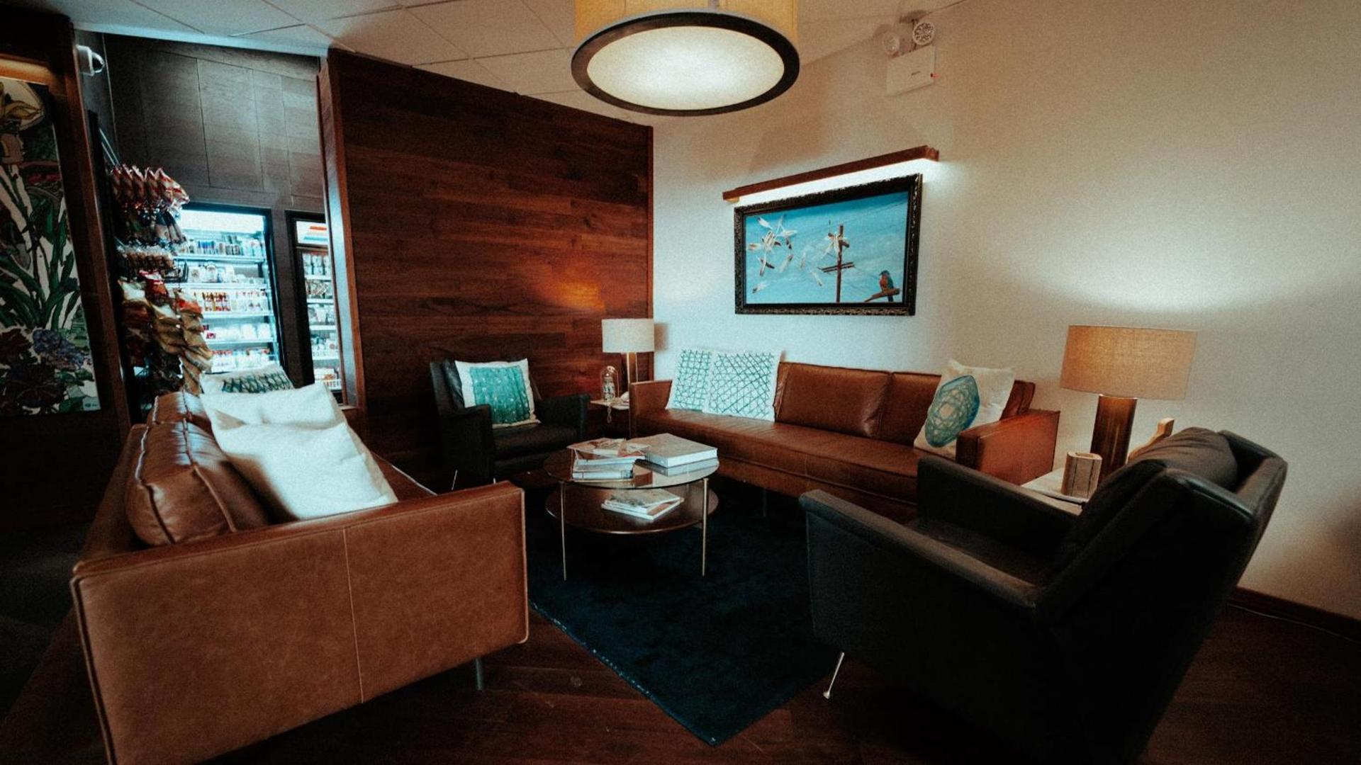 Feather Factory Hotel photo 3