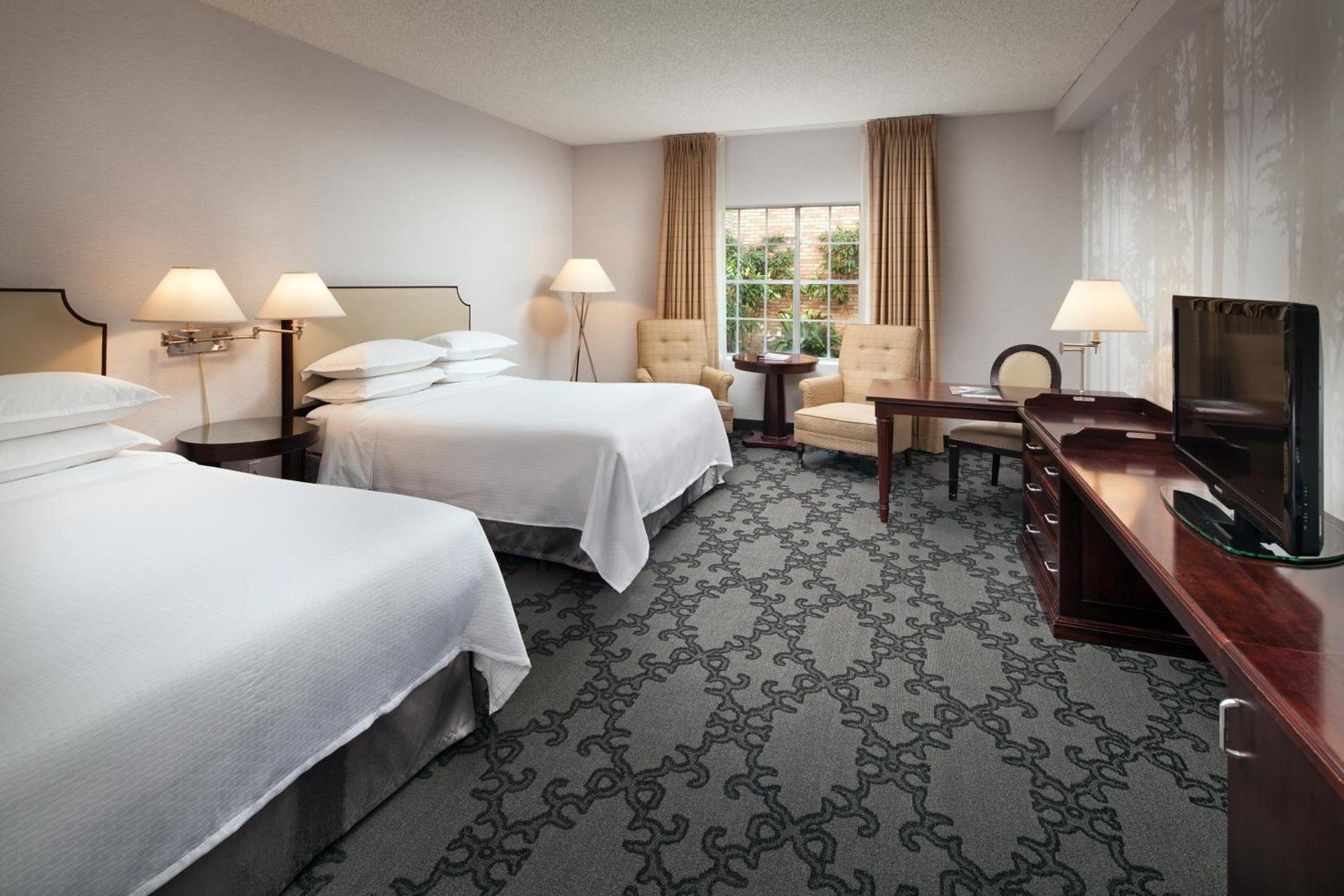 Anaheim Majestic Garden Hotel photo 19