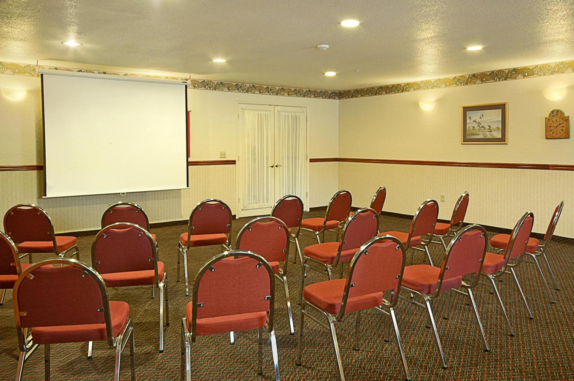 Days Inn by Wyndham Fordyce photo 18