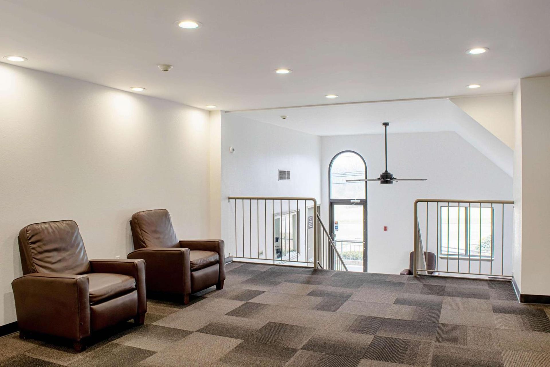 Studio Lodge - Cincinnati - Springdale photo 19