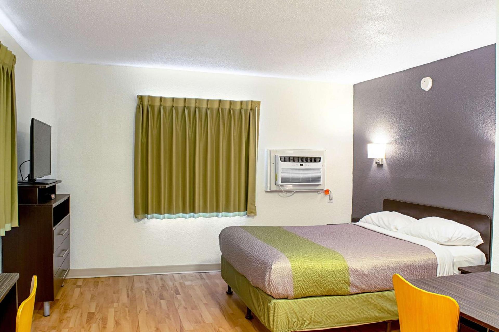 Studio Lodge - Cincinnati - Springdale photo 31