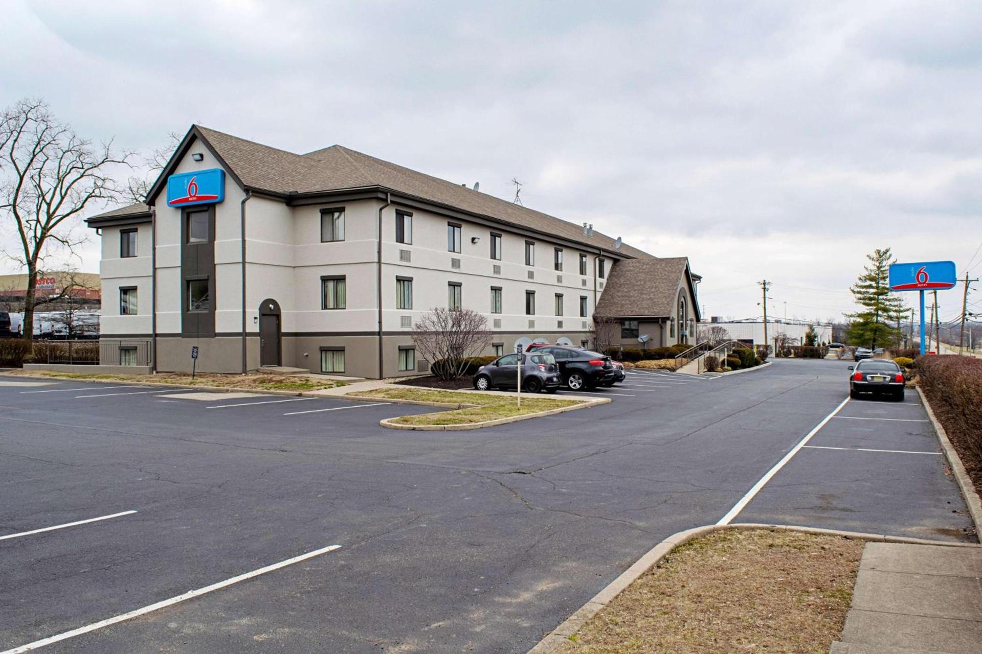 Studio Lodge - Cincinnati - Springdale photo 15