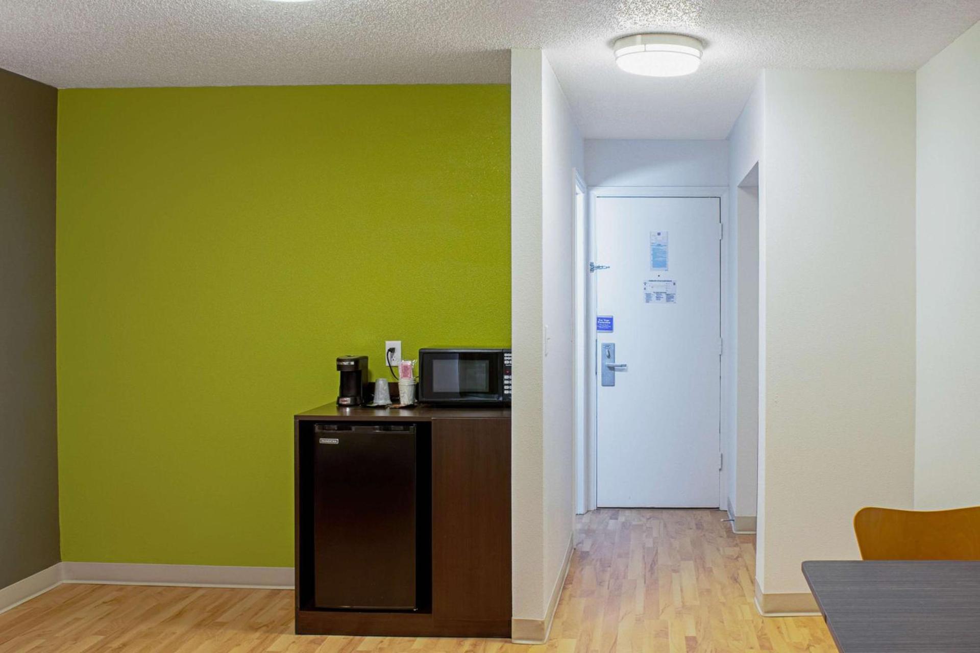 Studio Lodge - Cincinnati - Springdale photo 27