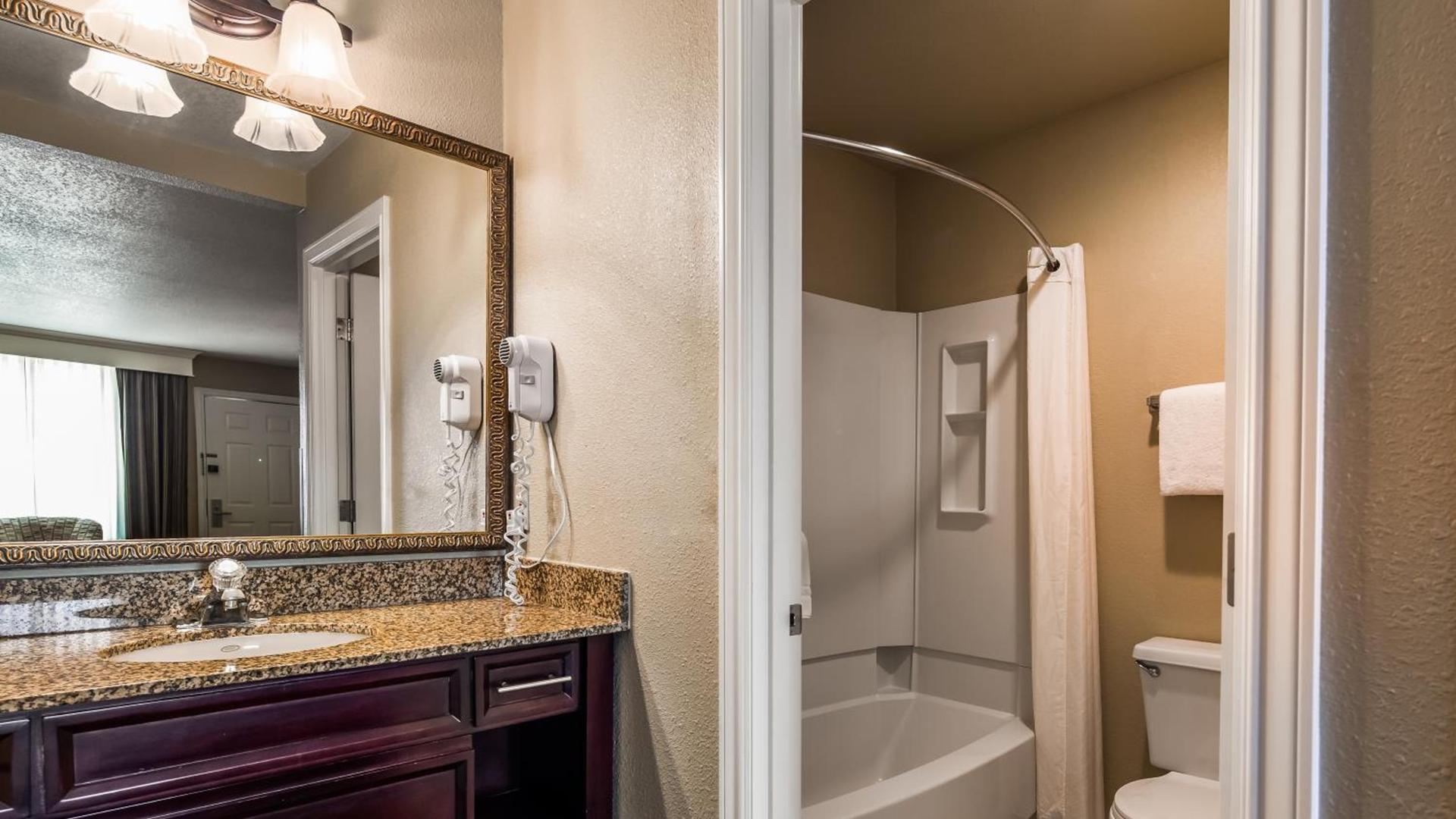Best Western Salbasgeon Inn & Suites photo 68