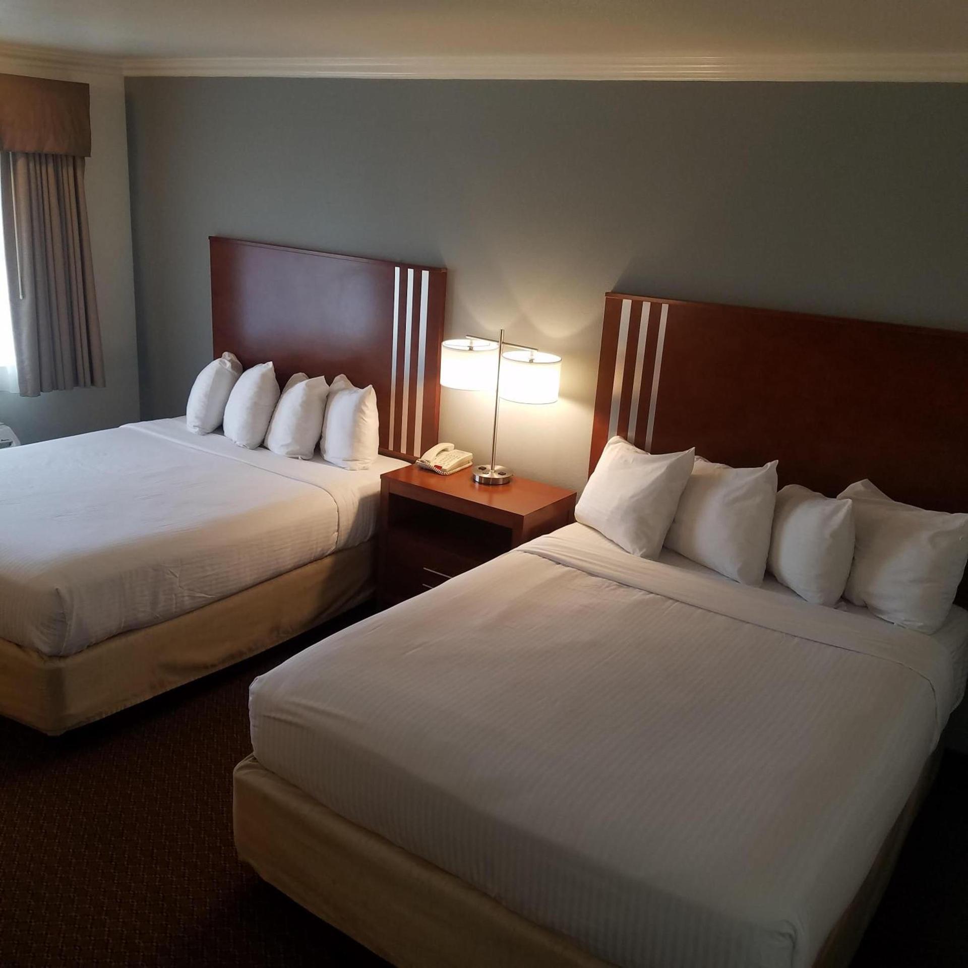 SureStay Hotel by Best Western Hollister photo 29