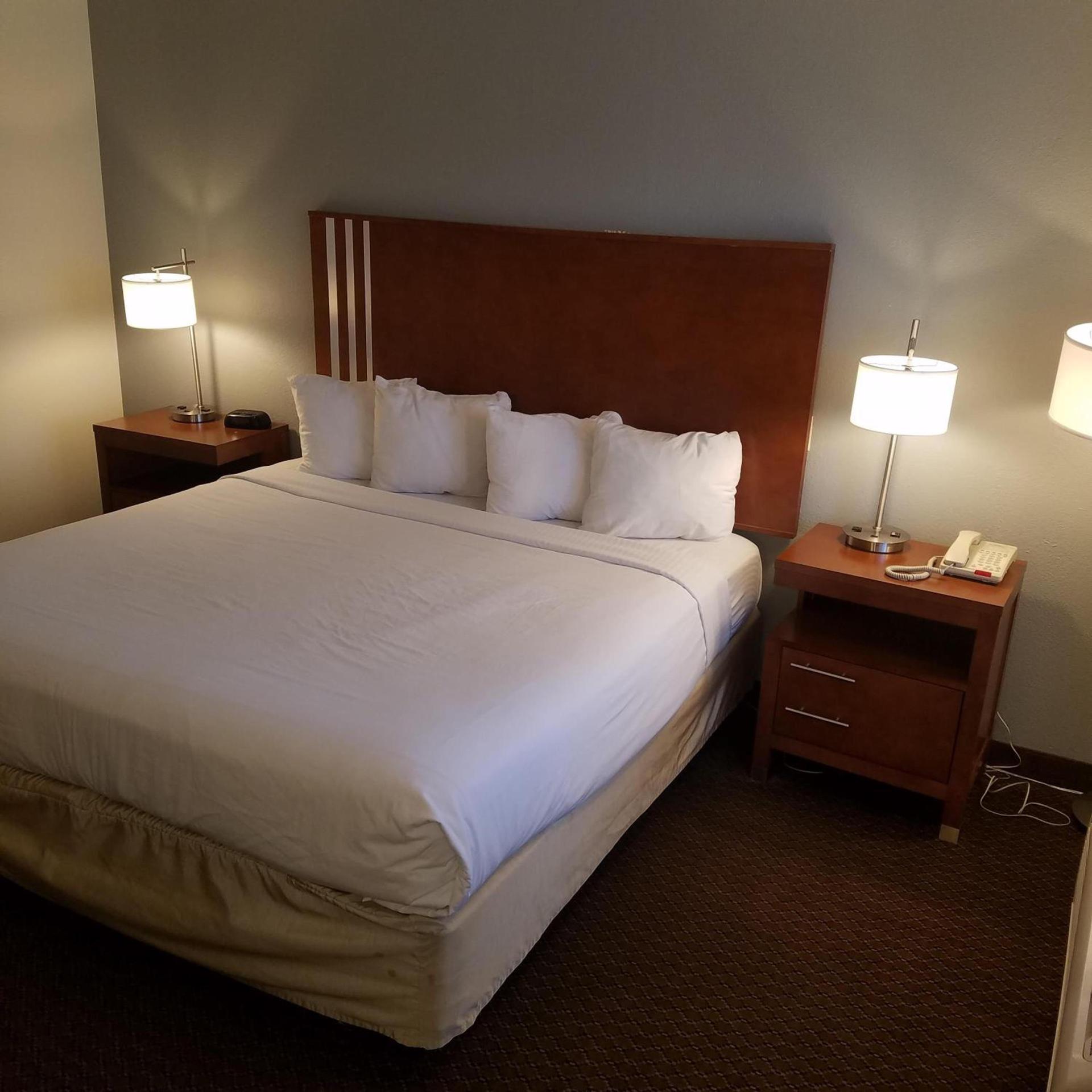 SureStay Hotel by Best Western Hollister photo 20