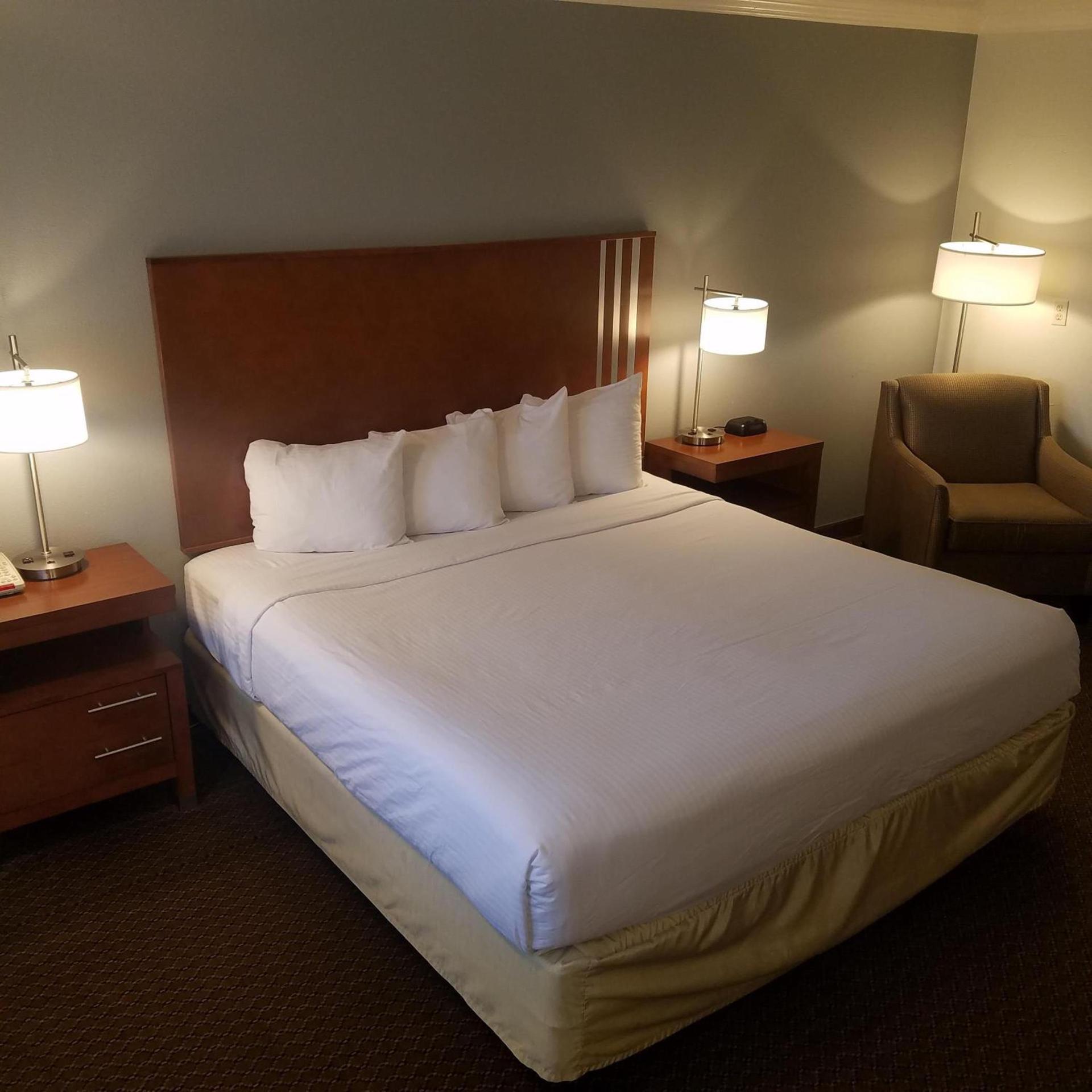 SureStay Hotel by Best Western Hollister photo 18