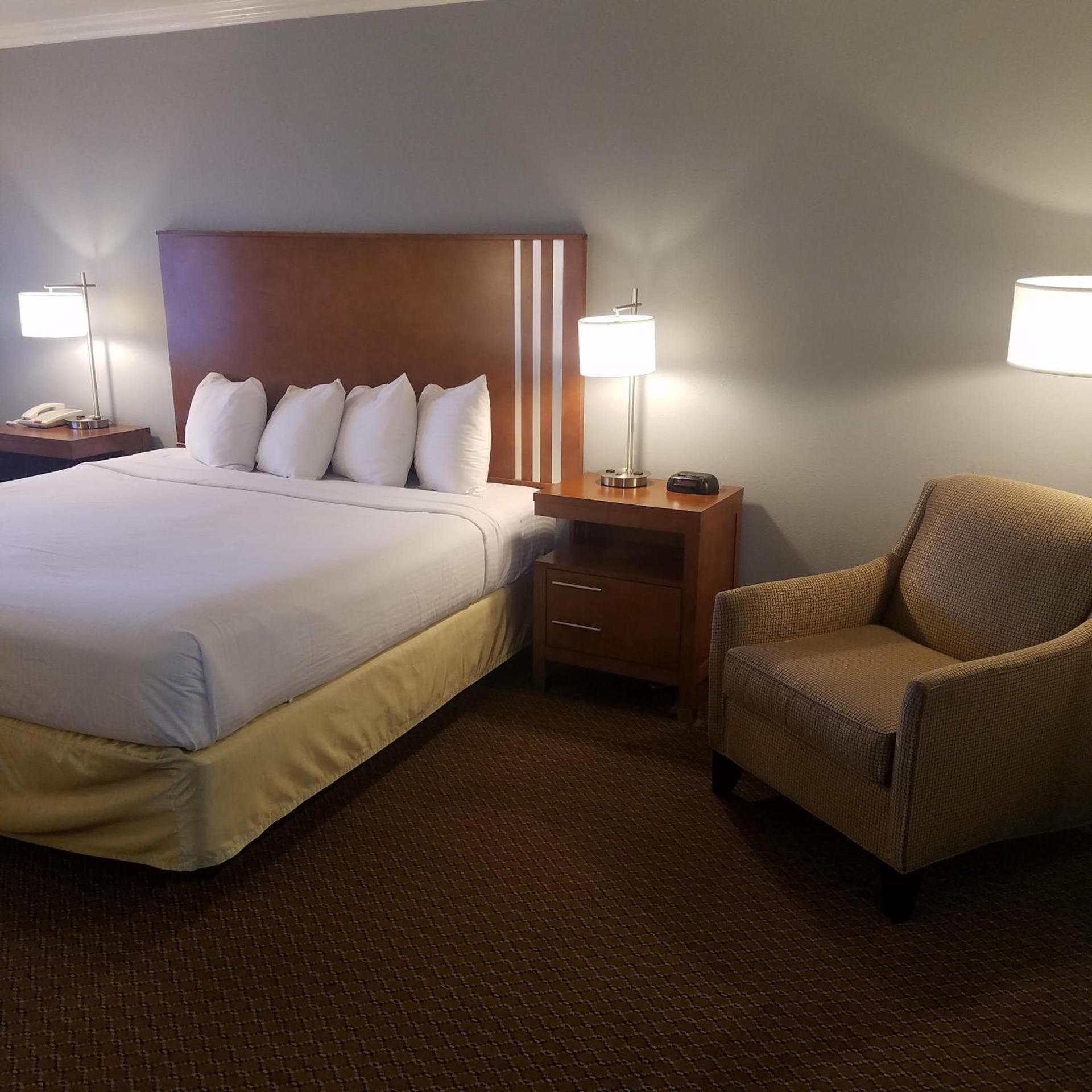 SureStay Hotel by Best Western Hollister photo 27