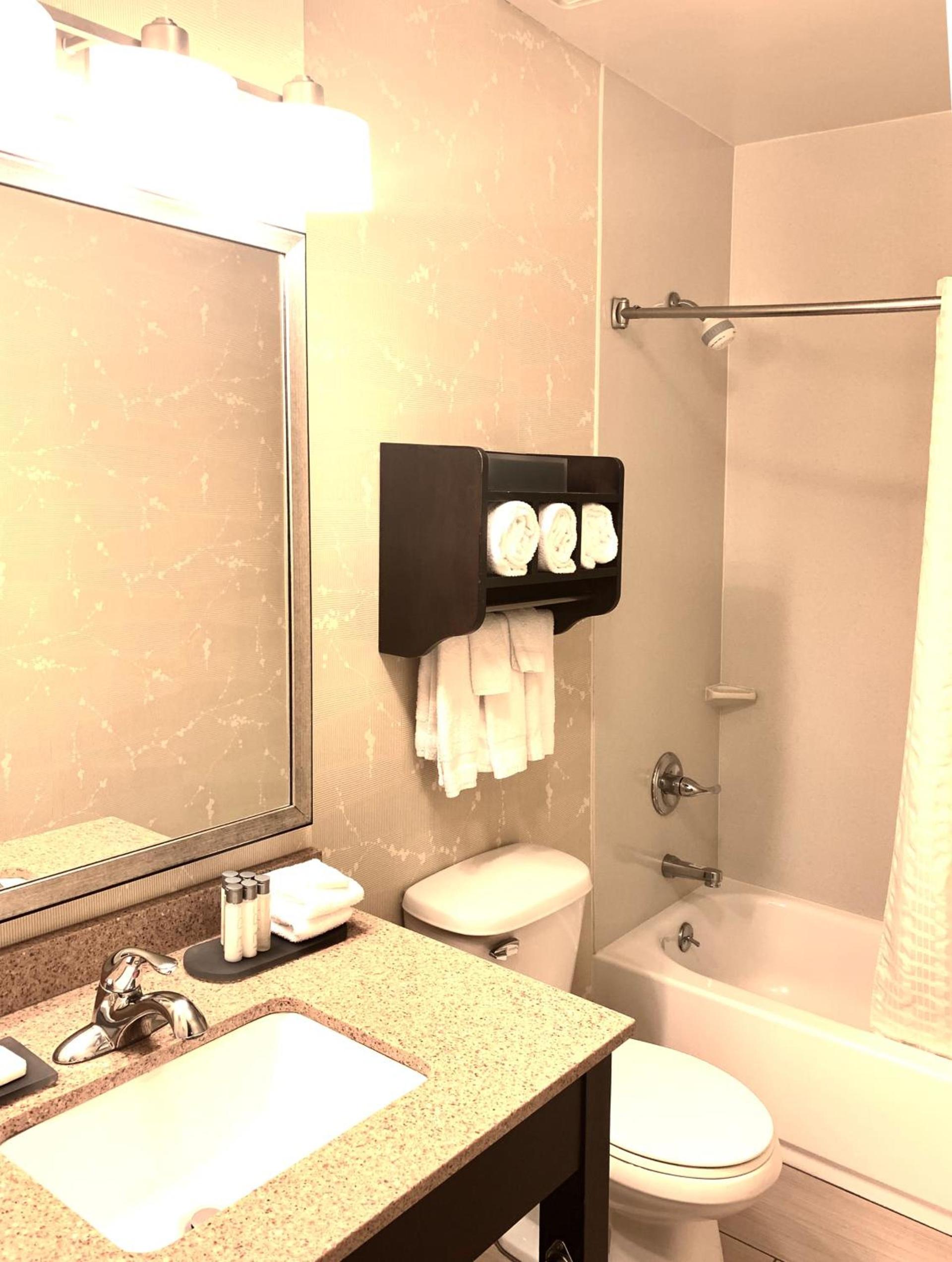 The Hotel at Fifth Avenue photo 34