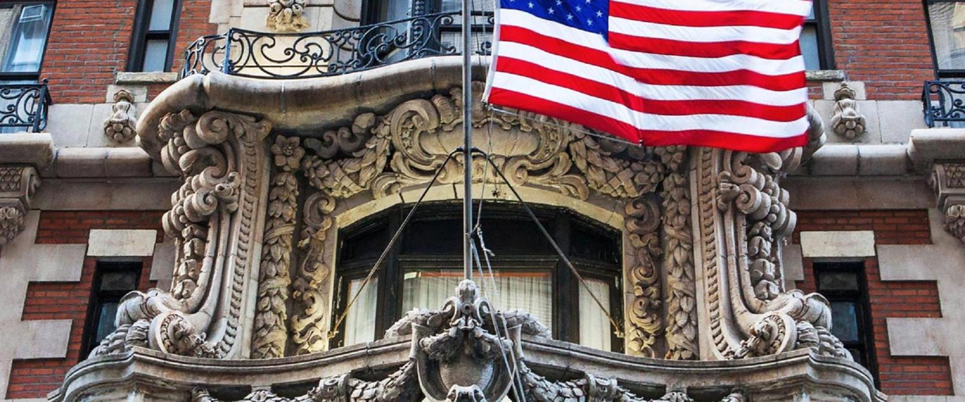 The Hotel at Fifth Avenue photo 46