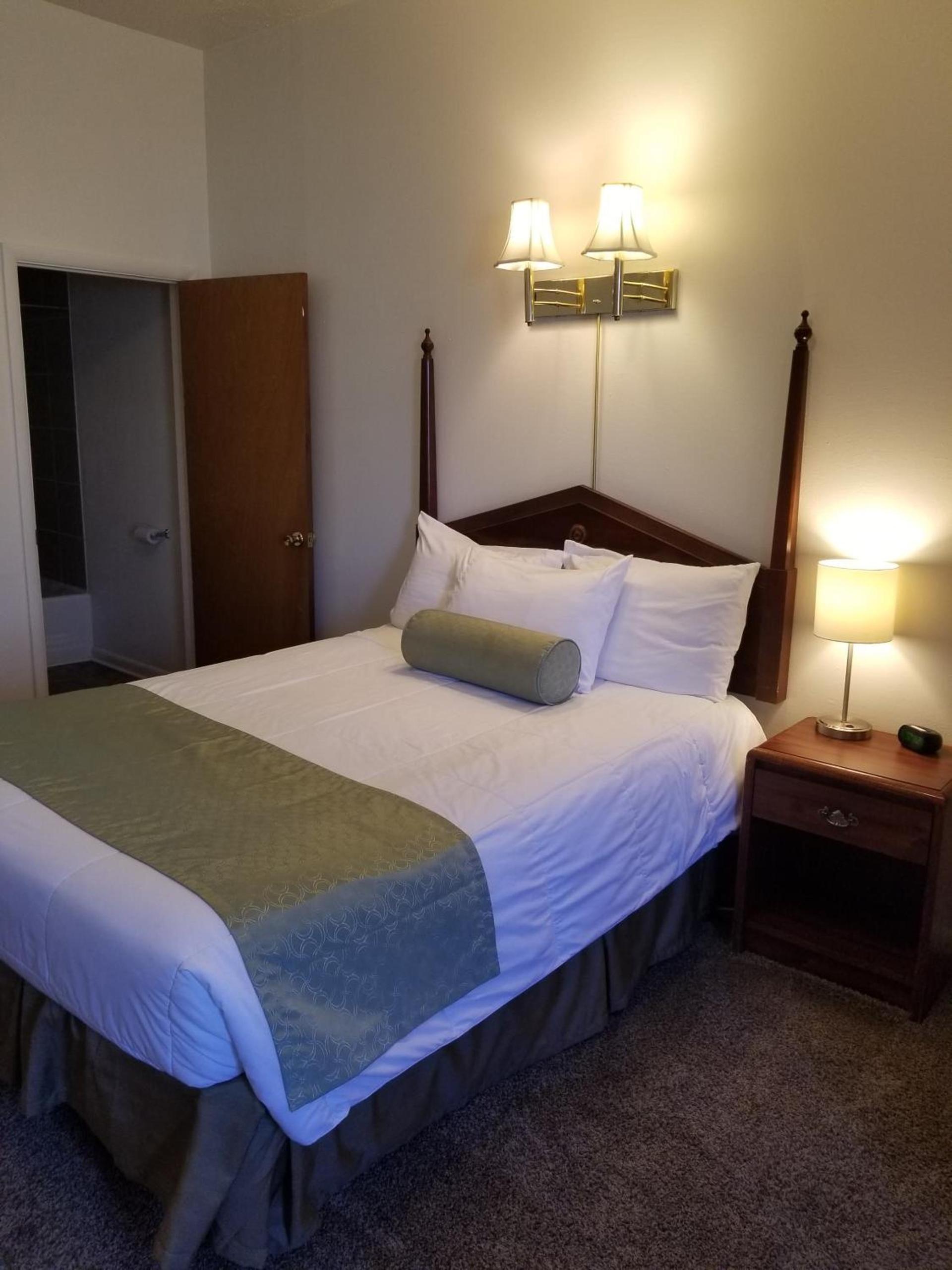 Cattlemen Motel photo 7