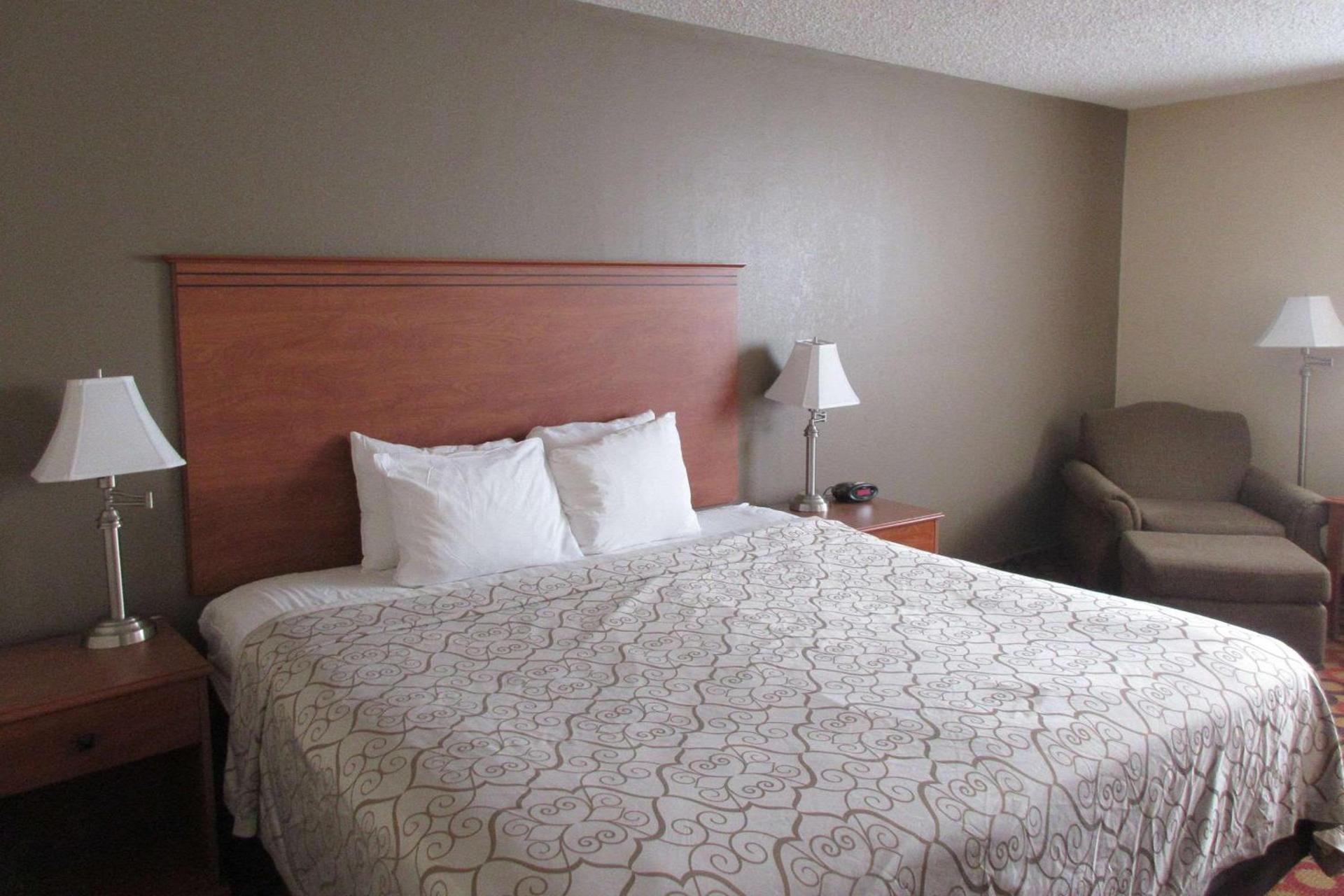 Americinn by Wyndham Appleton Downtown photo 11
