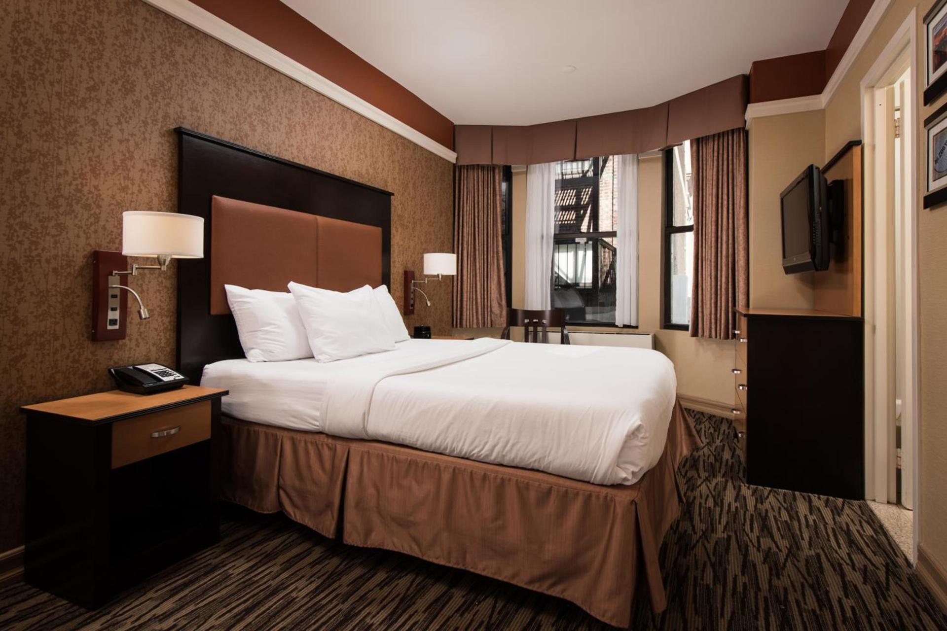The Hotel at Fifth Avenue photo 14