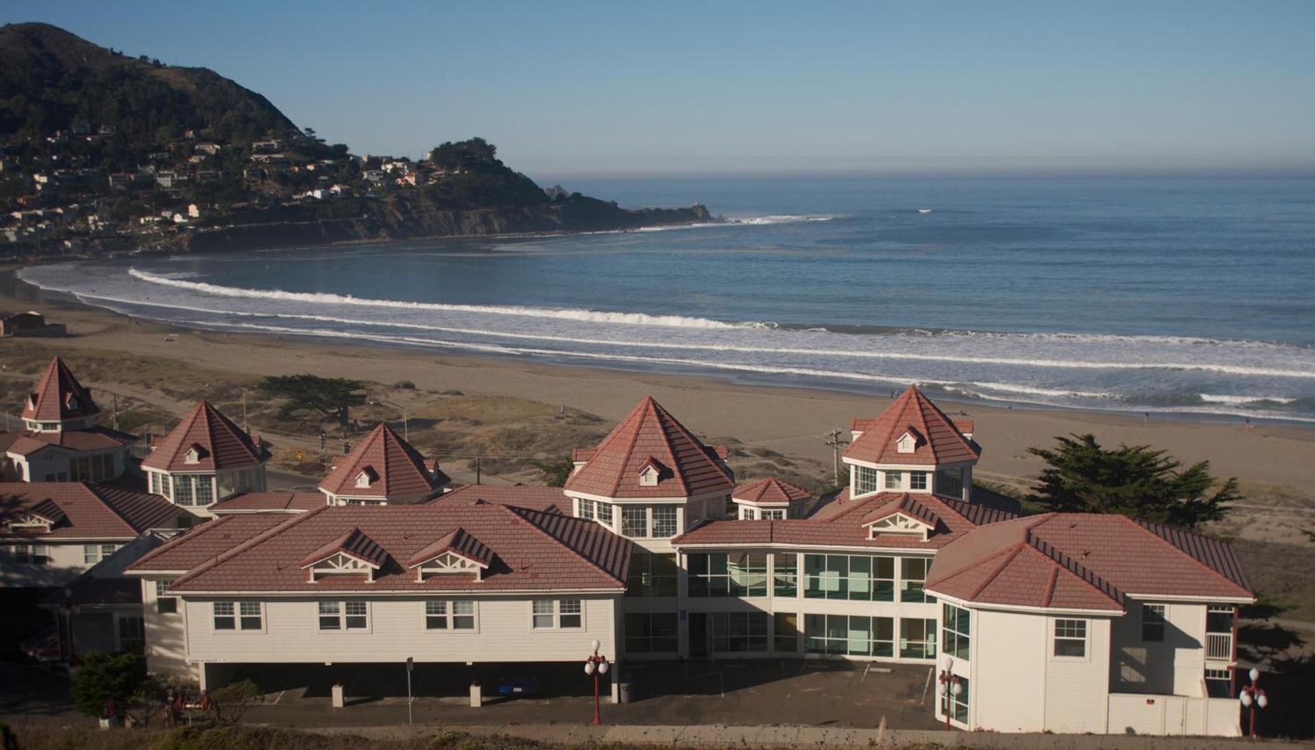 Pacifica Beach Hotel photo 25