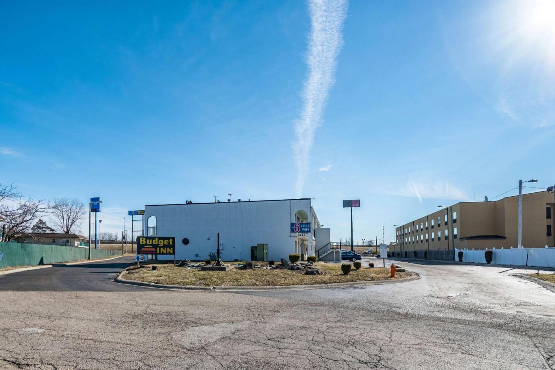 Relax Inn by OYO Columbus OH I 70 photo 4