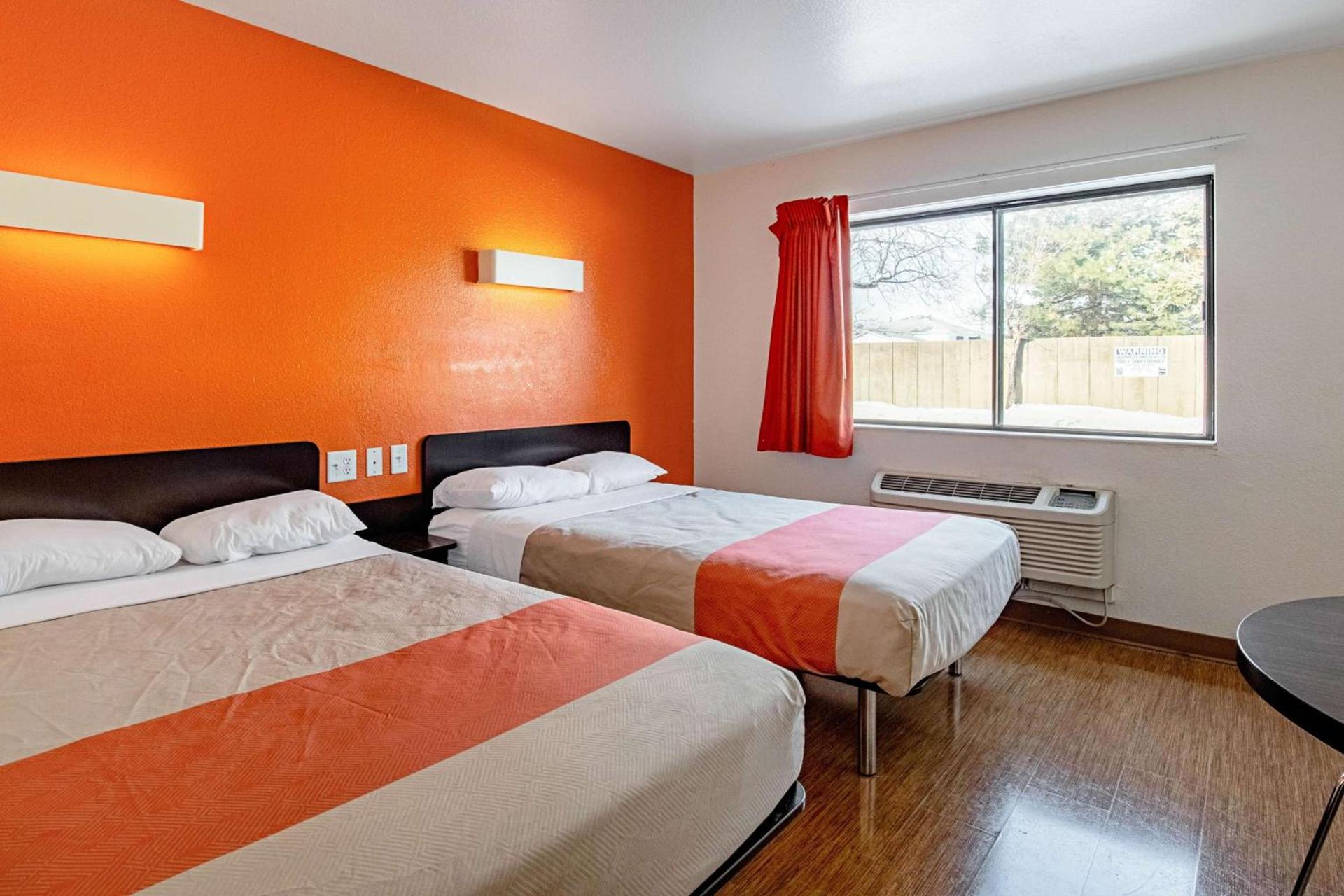 Motel 6-Palatine, IL - Chicago Northwest photo 8