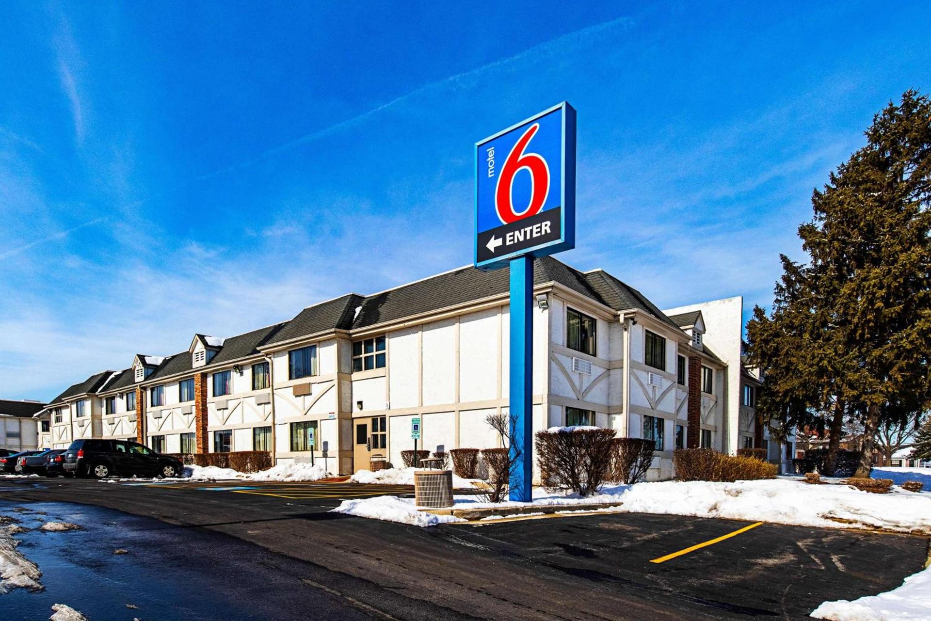 Motel 6-Palatine, IL - Chicago Northwest photo 1