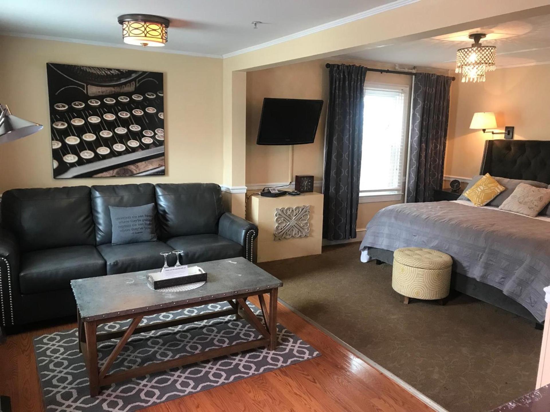 Vandiver Inn photo 14