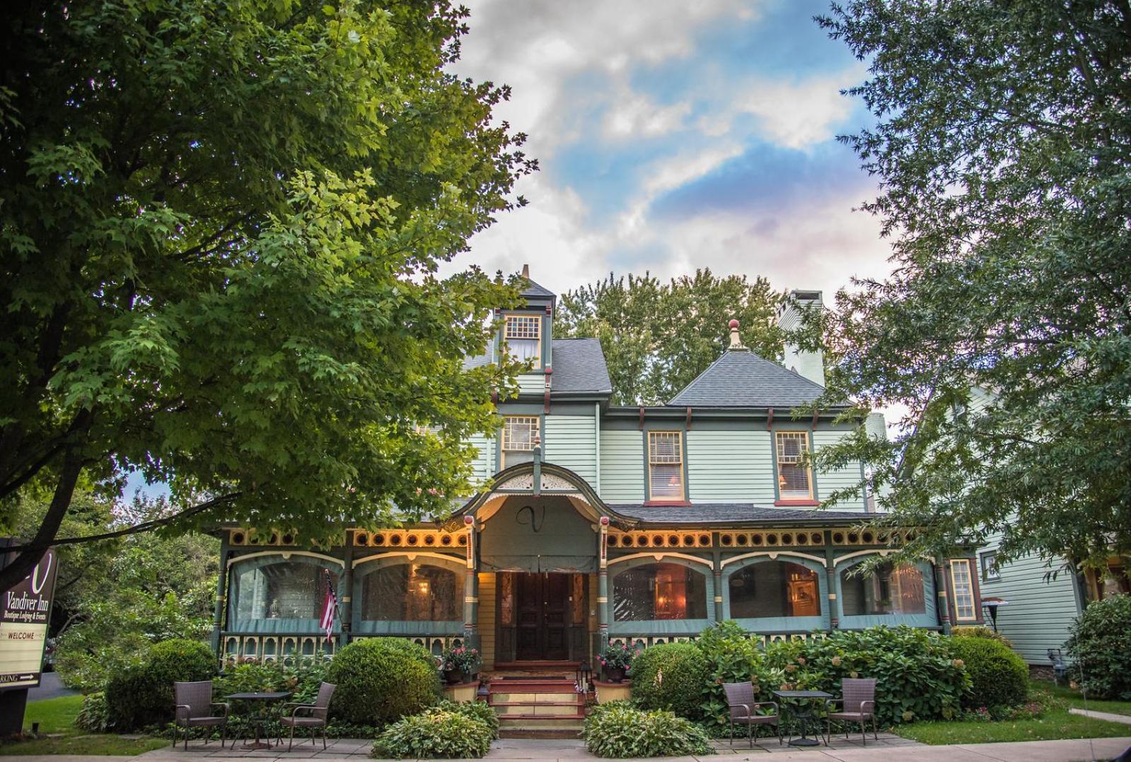 Vandiver Inn photo 21